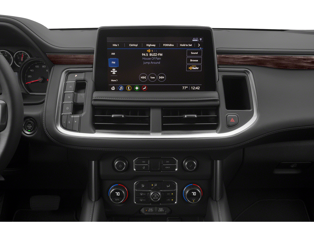 2023 Chevrolet Suburban LS
