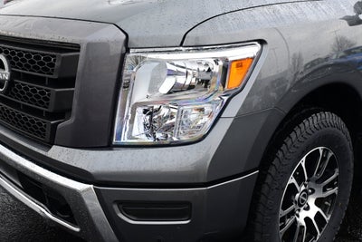 2024 Nissan Titan Crew Cab SV