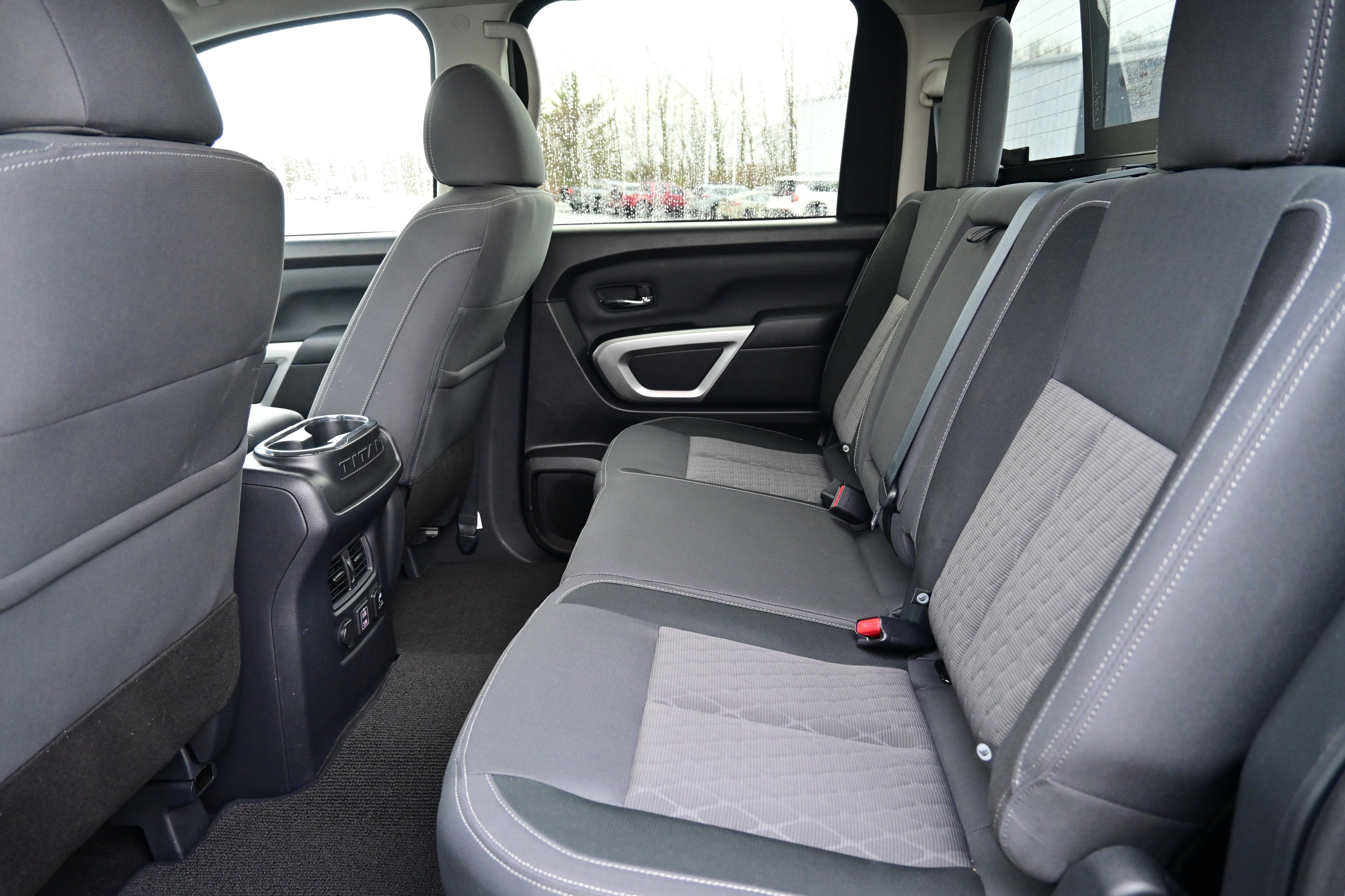 2024 Nissan Titan Crew Cab SV