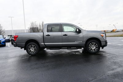 2024 Nissan Titan Crew Cab SV