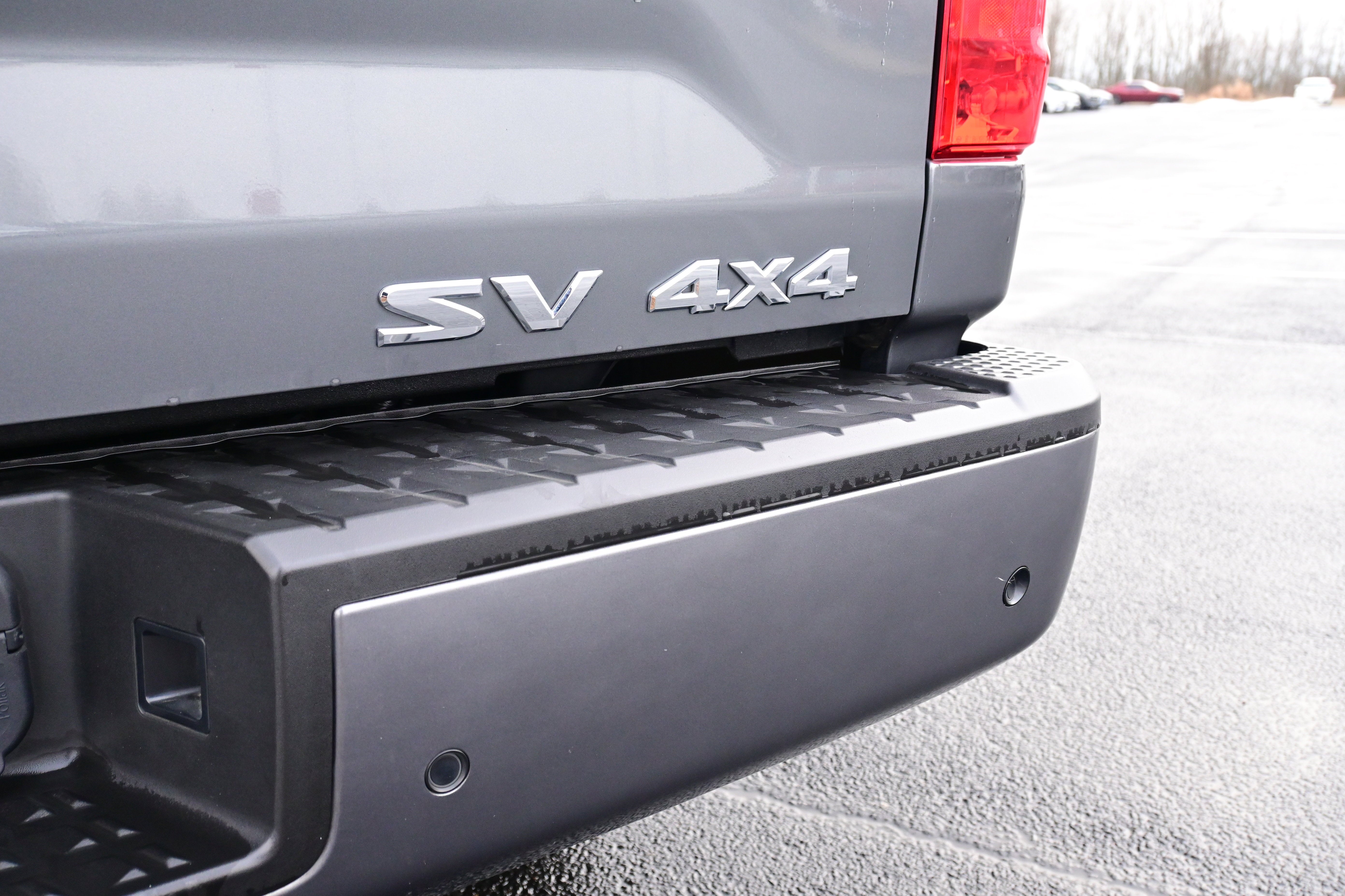 2024 Nissan Titan Crew Cab SV