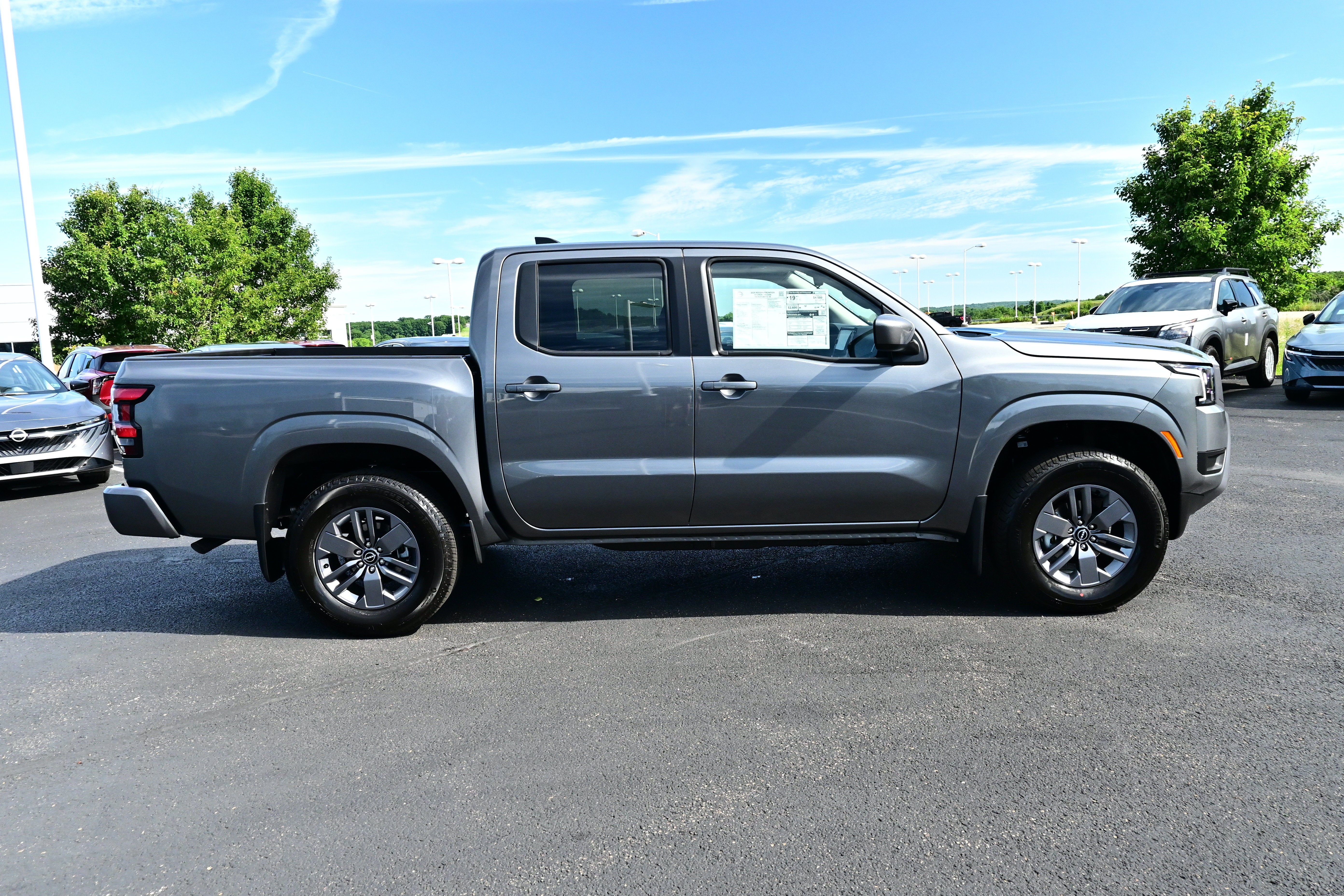 2026 Nissan Frontier Crew Cab SV