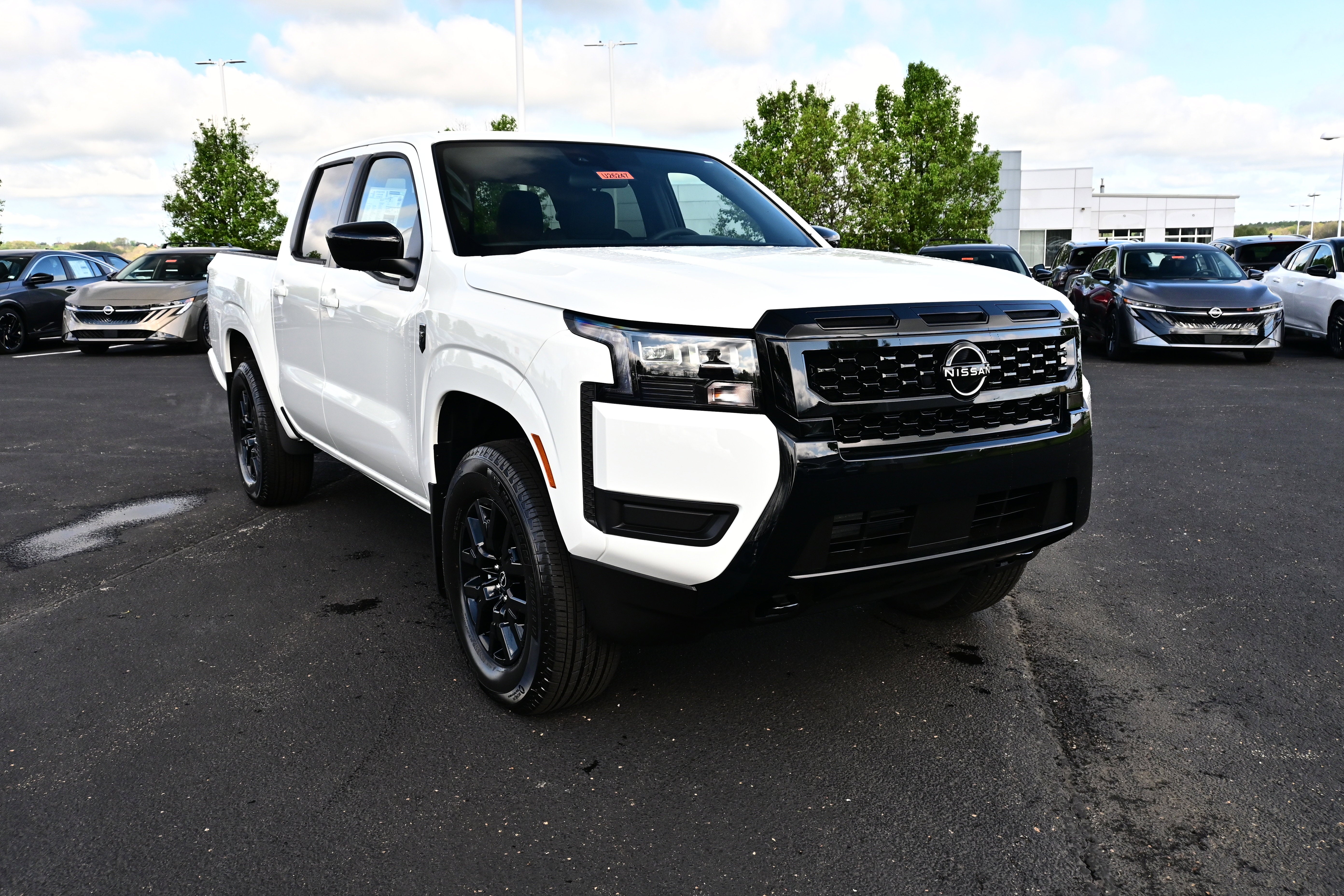 2026 Nissan Frontier Crew Cab SV