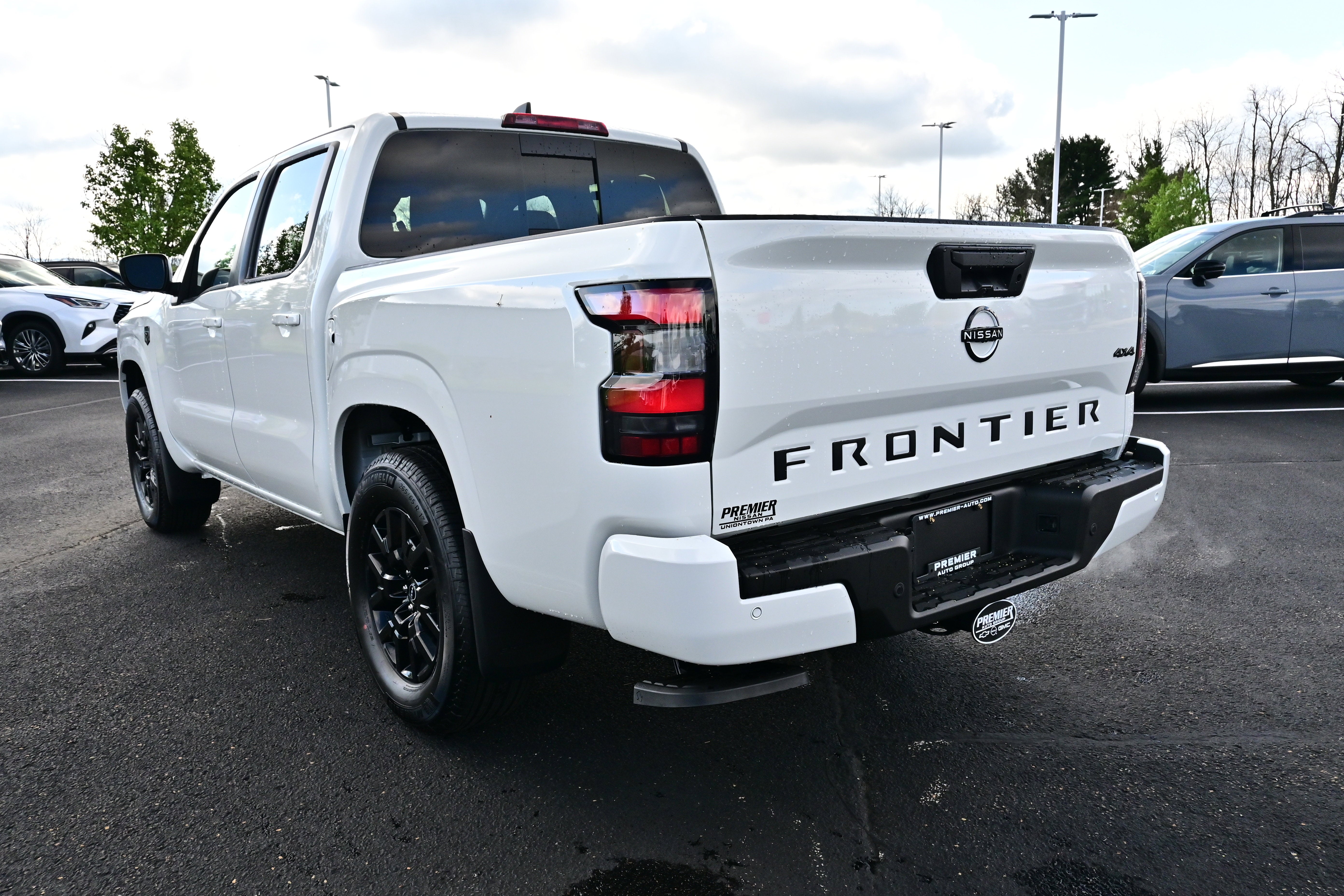 2026 Nissan Frontier Crew Cab SV