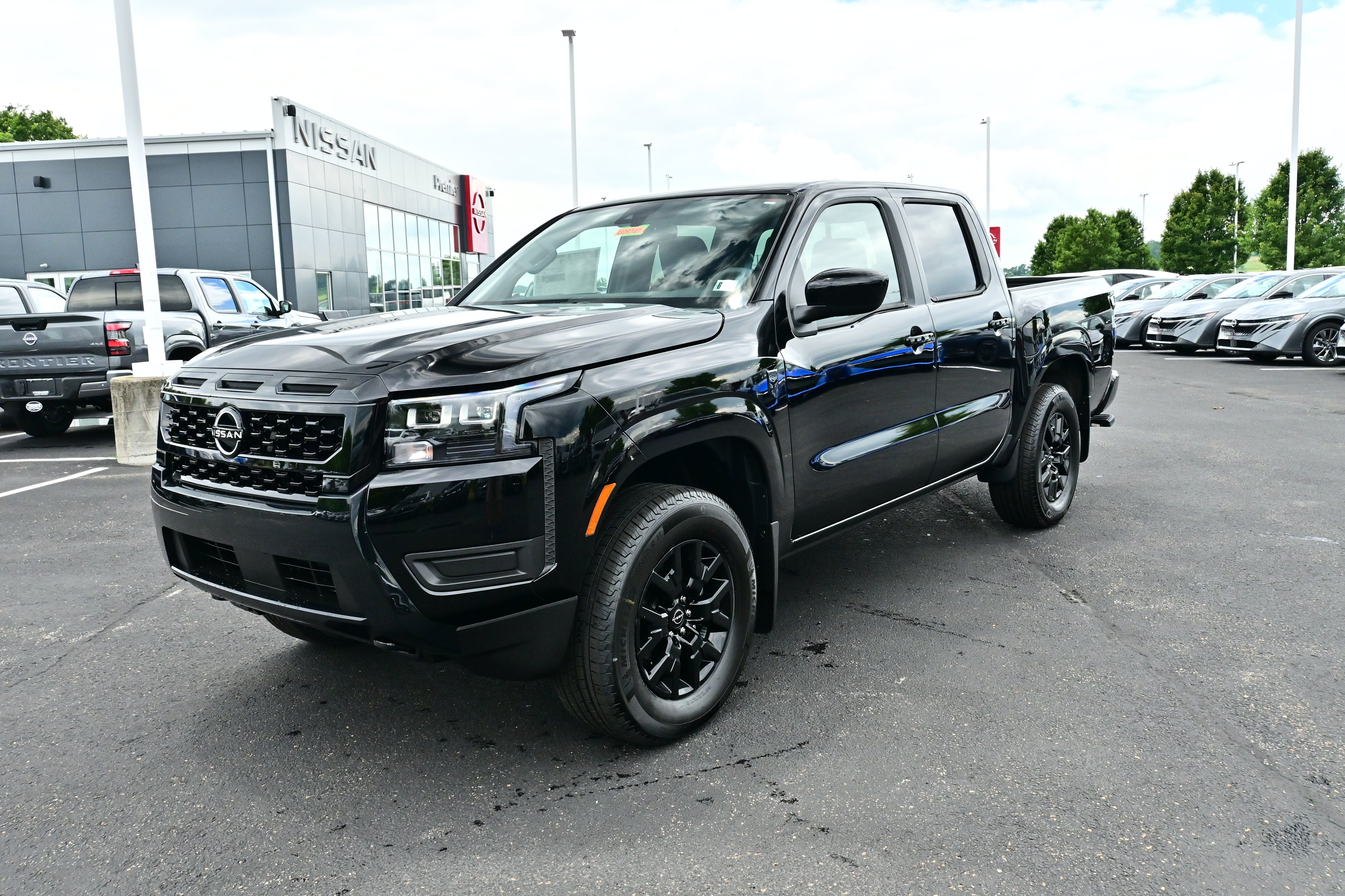 2026 Nissan Frontier Crew Cab SV