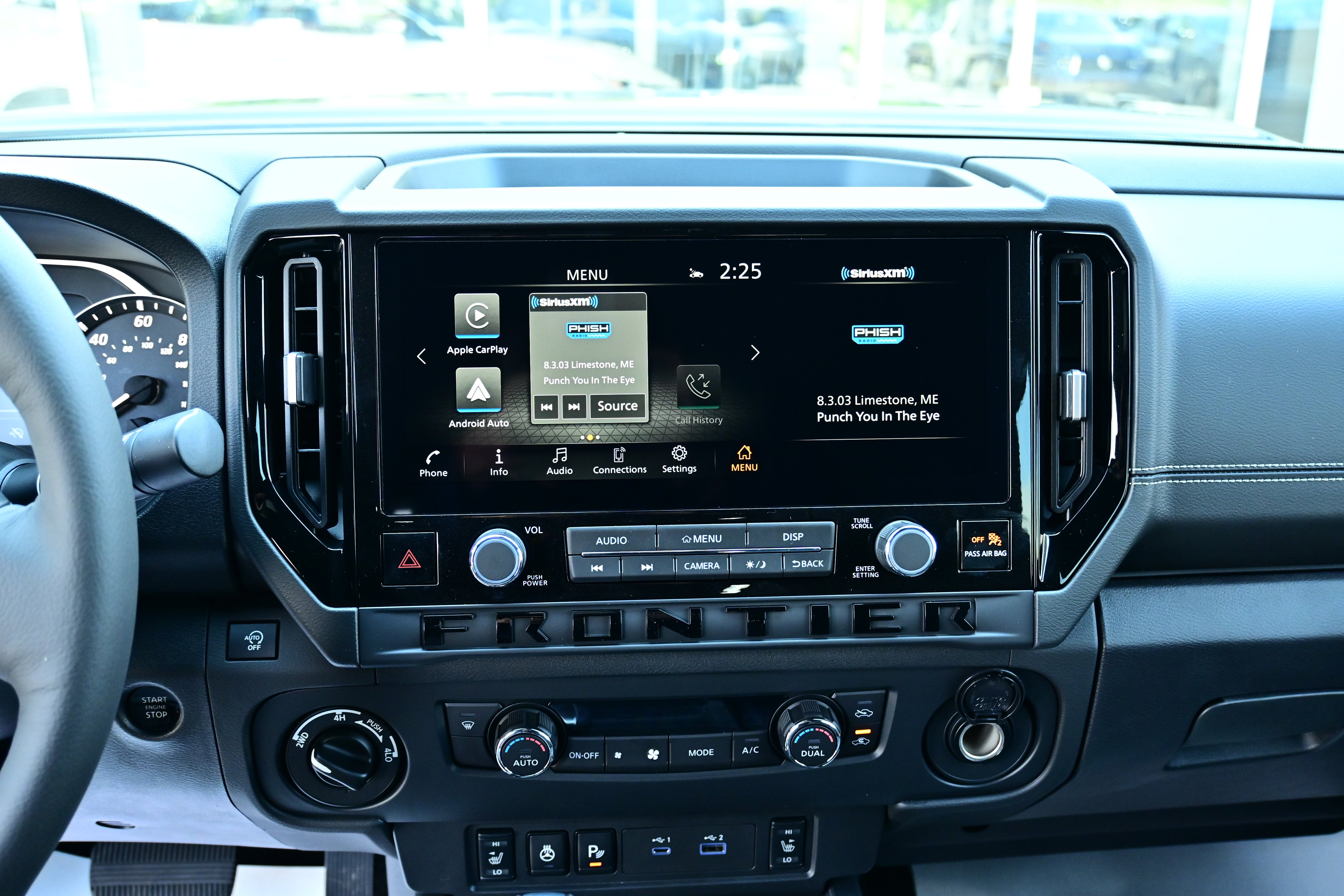 2026 Nissan Frontier Crew Cab SV