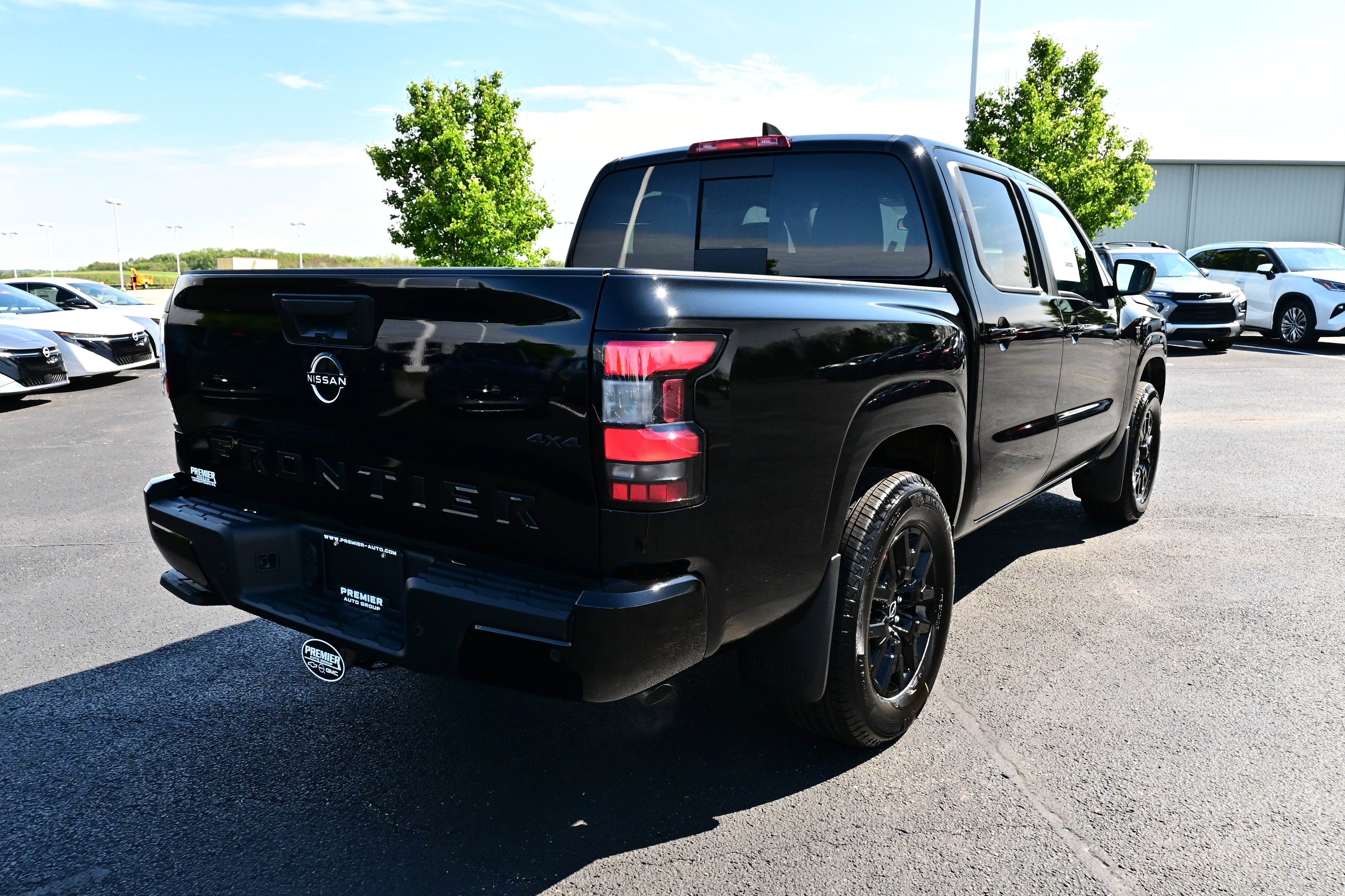 2026 Nissan Frontier Crew Cab SV