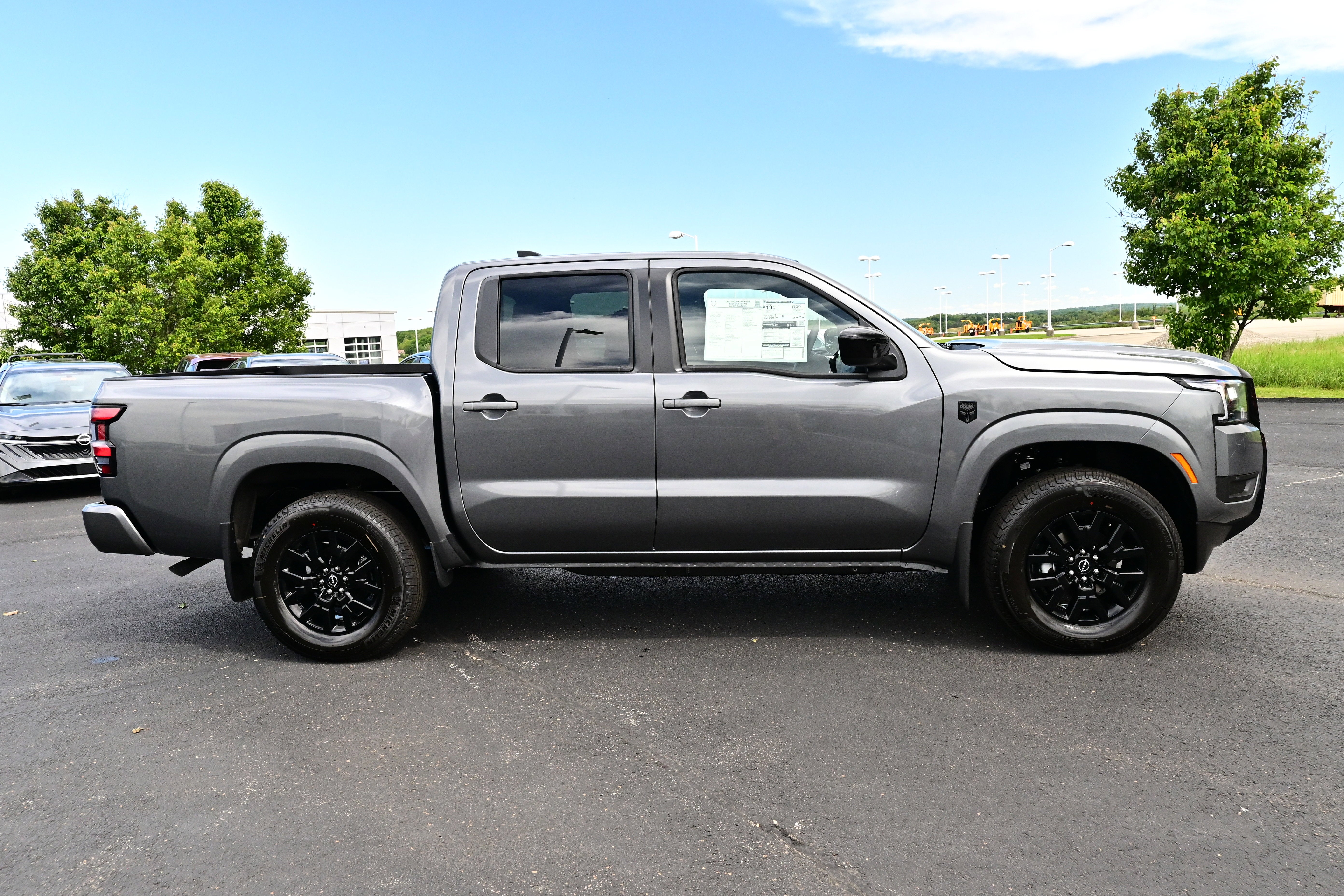 2026 Nissan Frontier Crew Cab SV