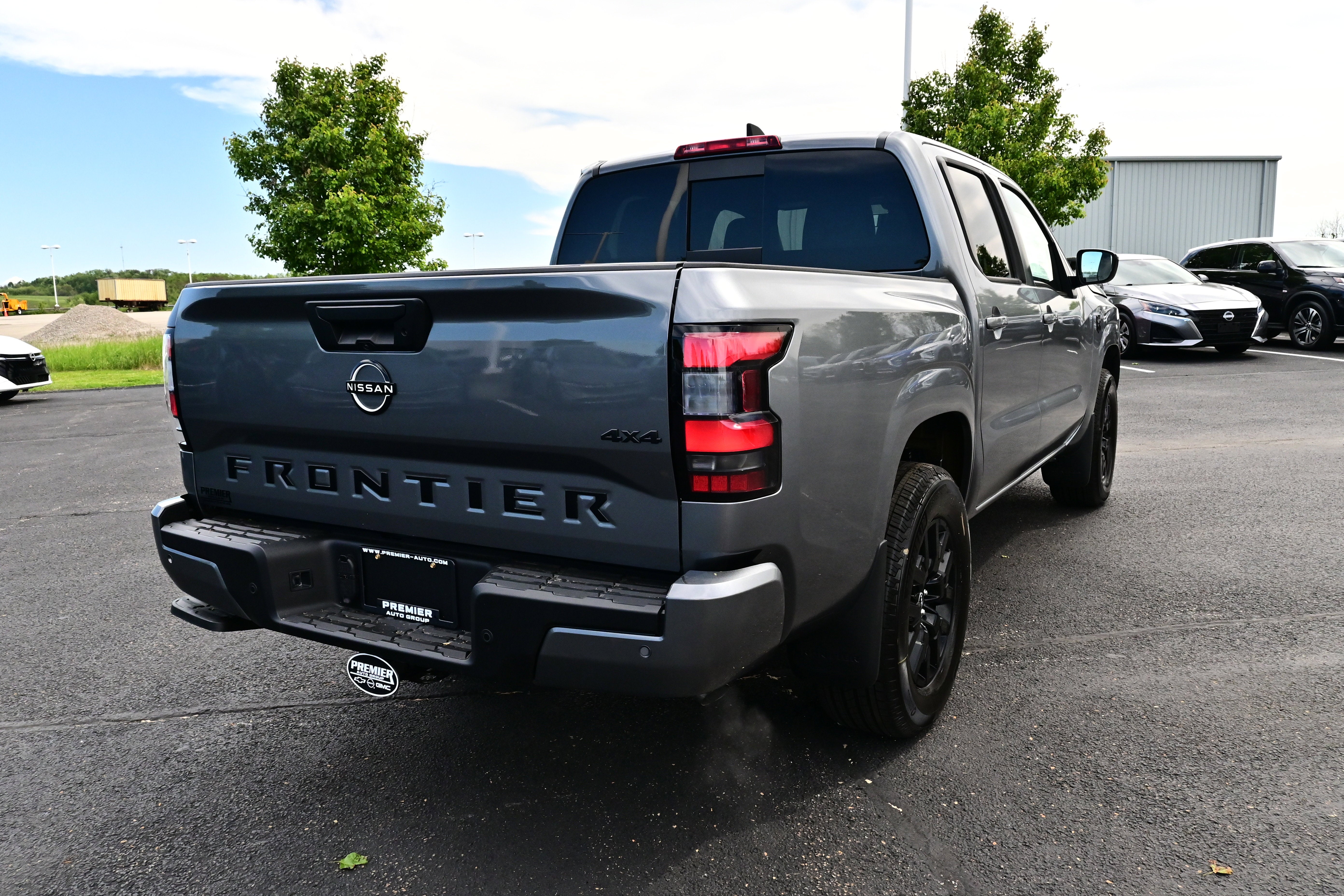 2026 Nissan Frontier Crew Cab SV