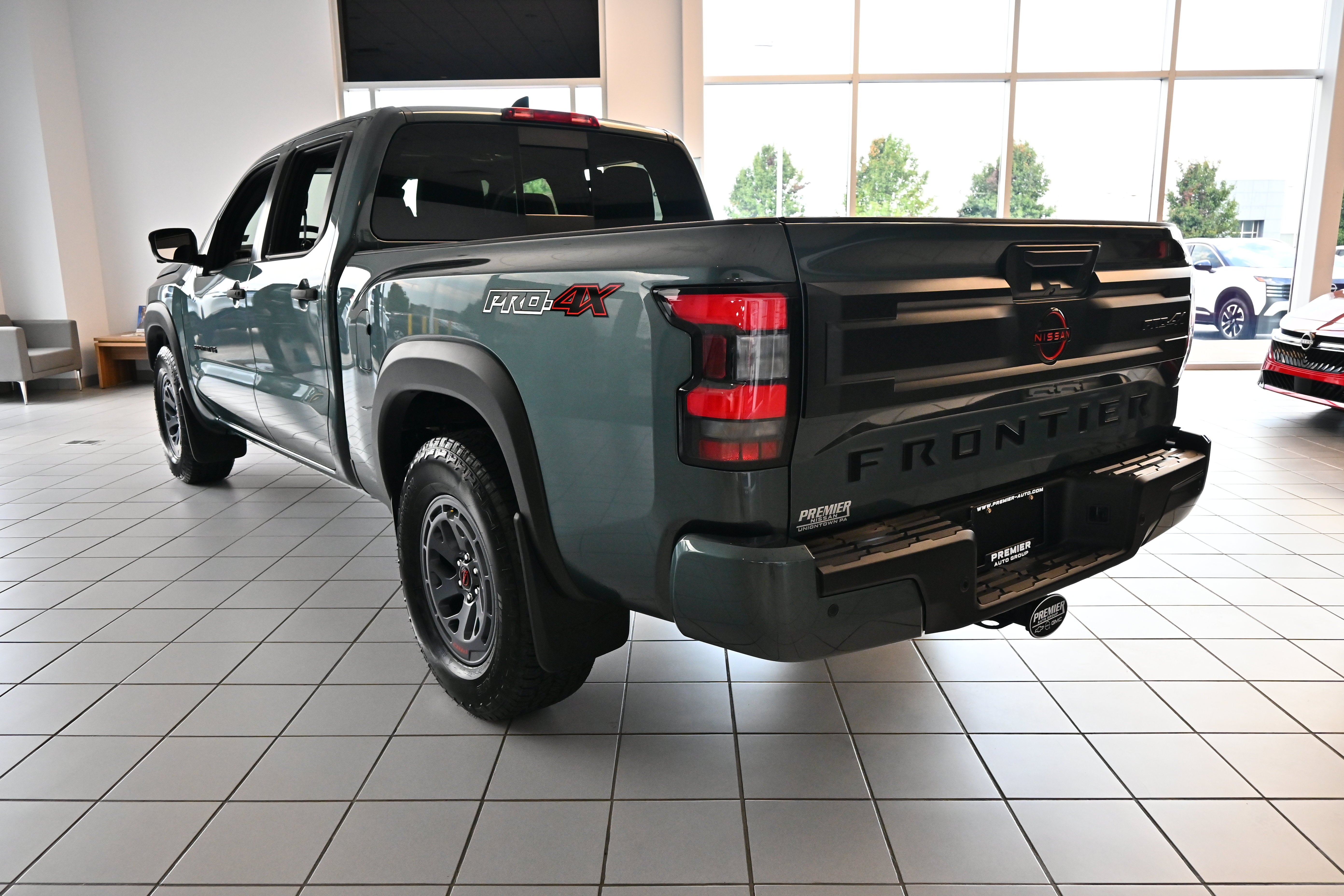 2027 Nissan Frontier Crew Cab PRO-4X® Long Bed