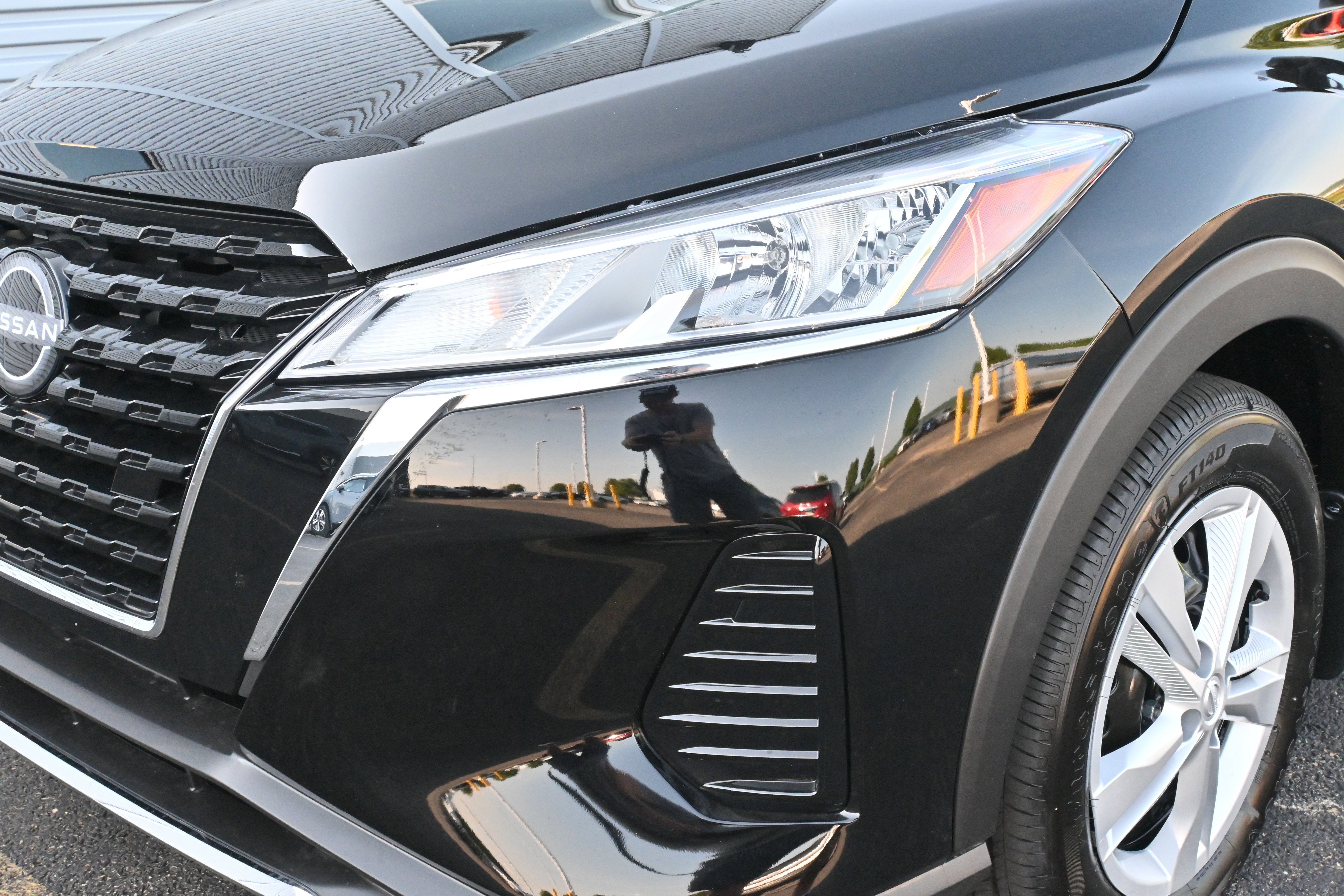 2025 Nissan Kicks Play S