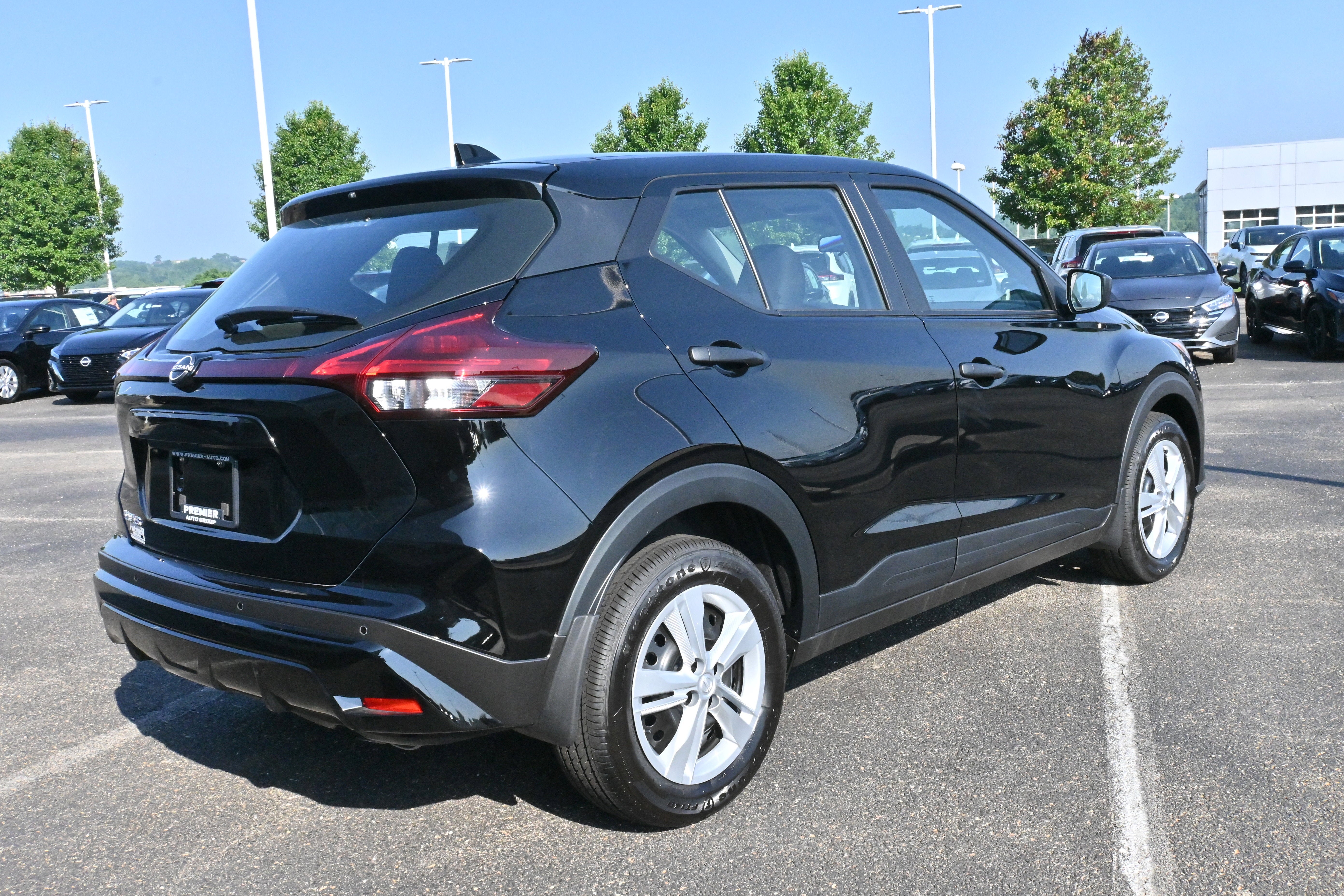 2025 Nissan Kicks Play S
