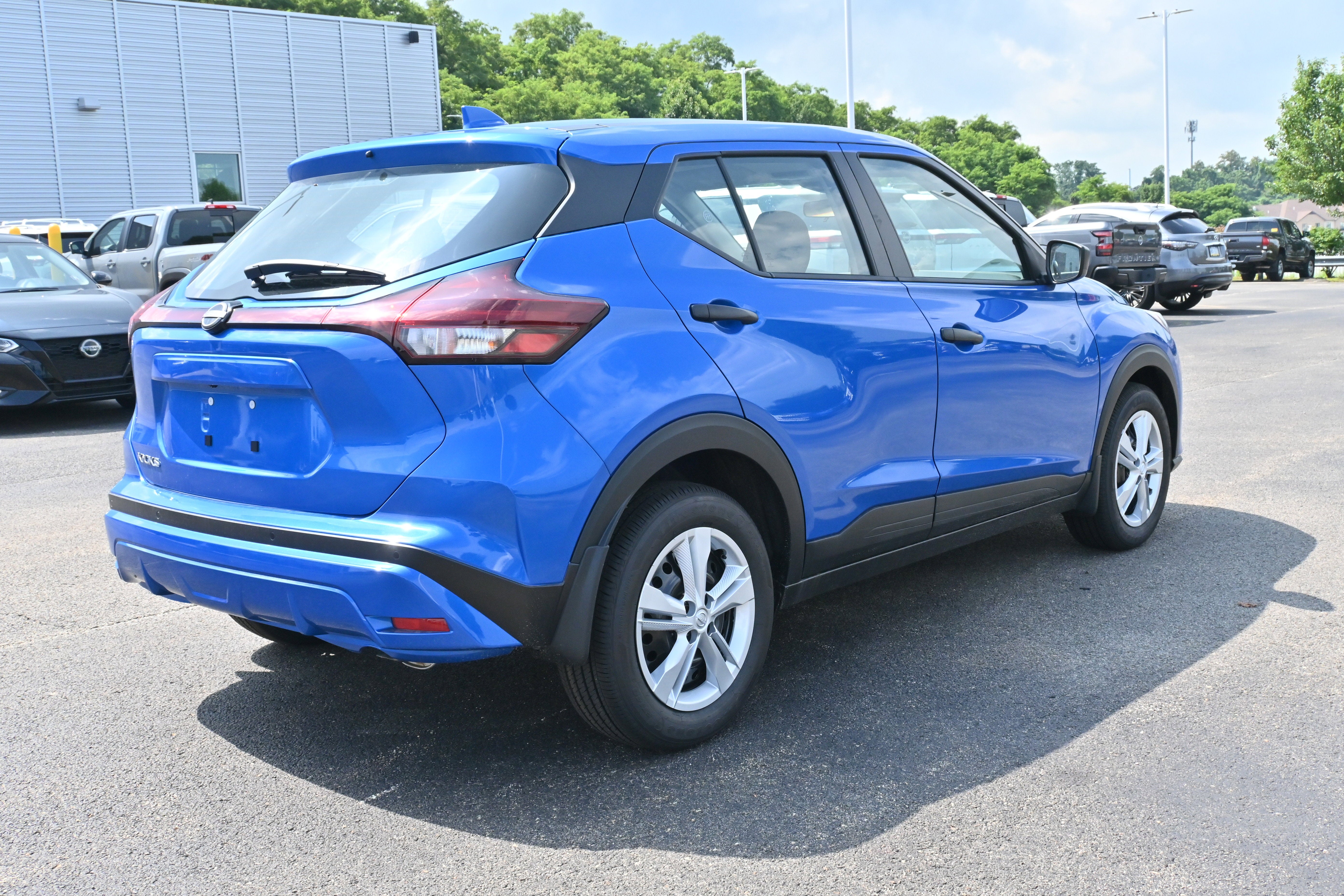 2025 Nissan Kicks Play S