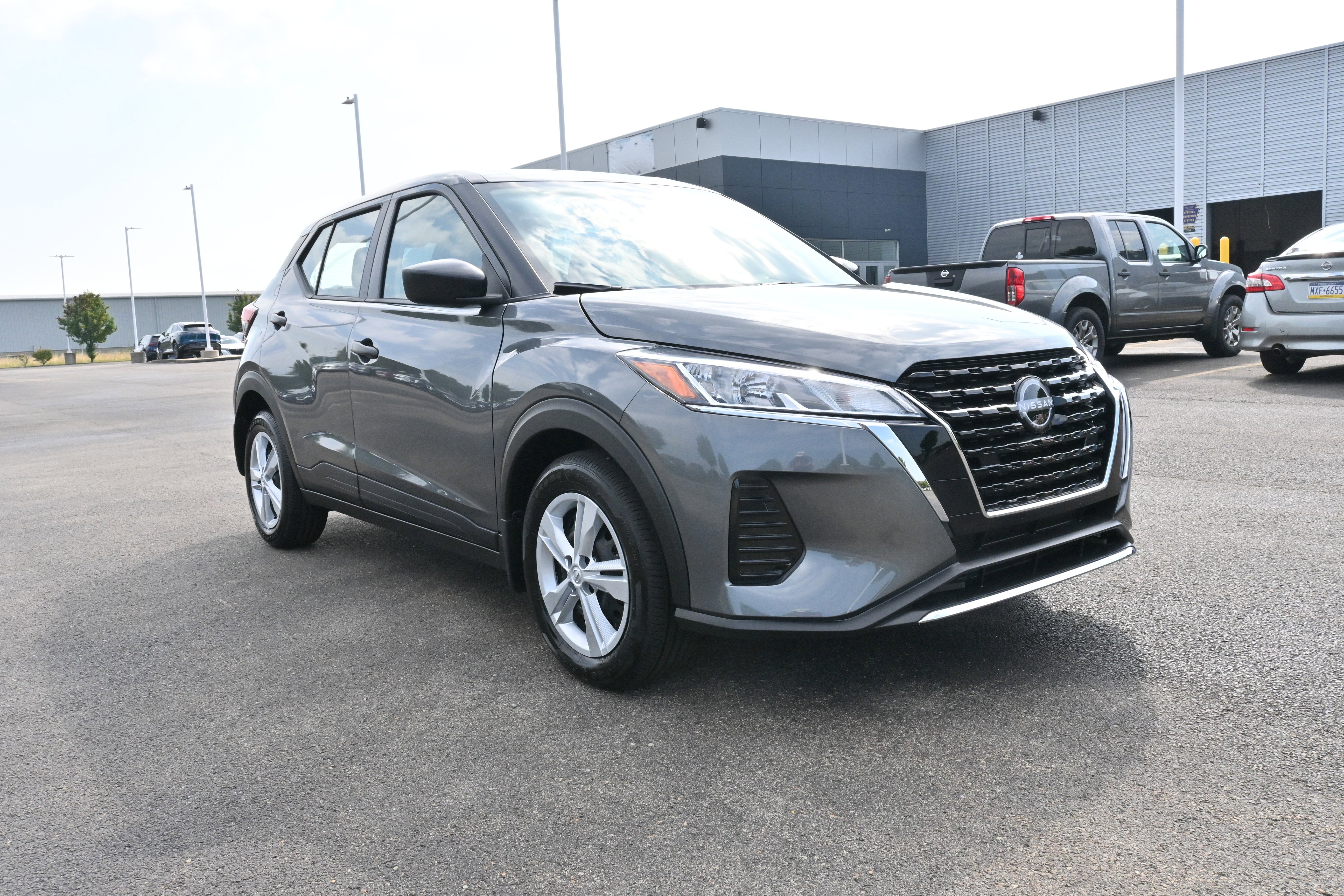 2025 Nissan Kicks Play S