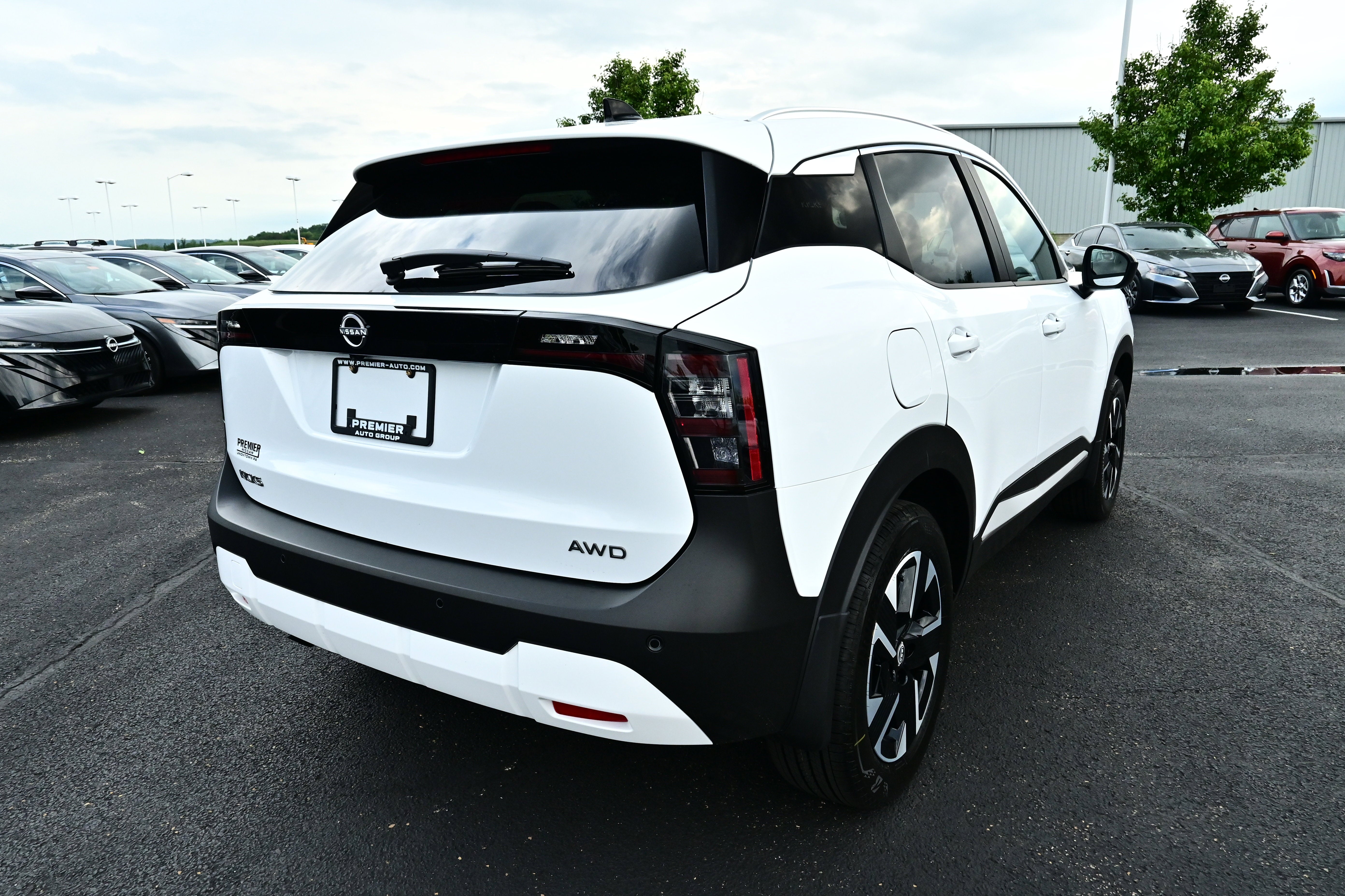 2026 Nissan Kicks SV