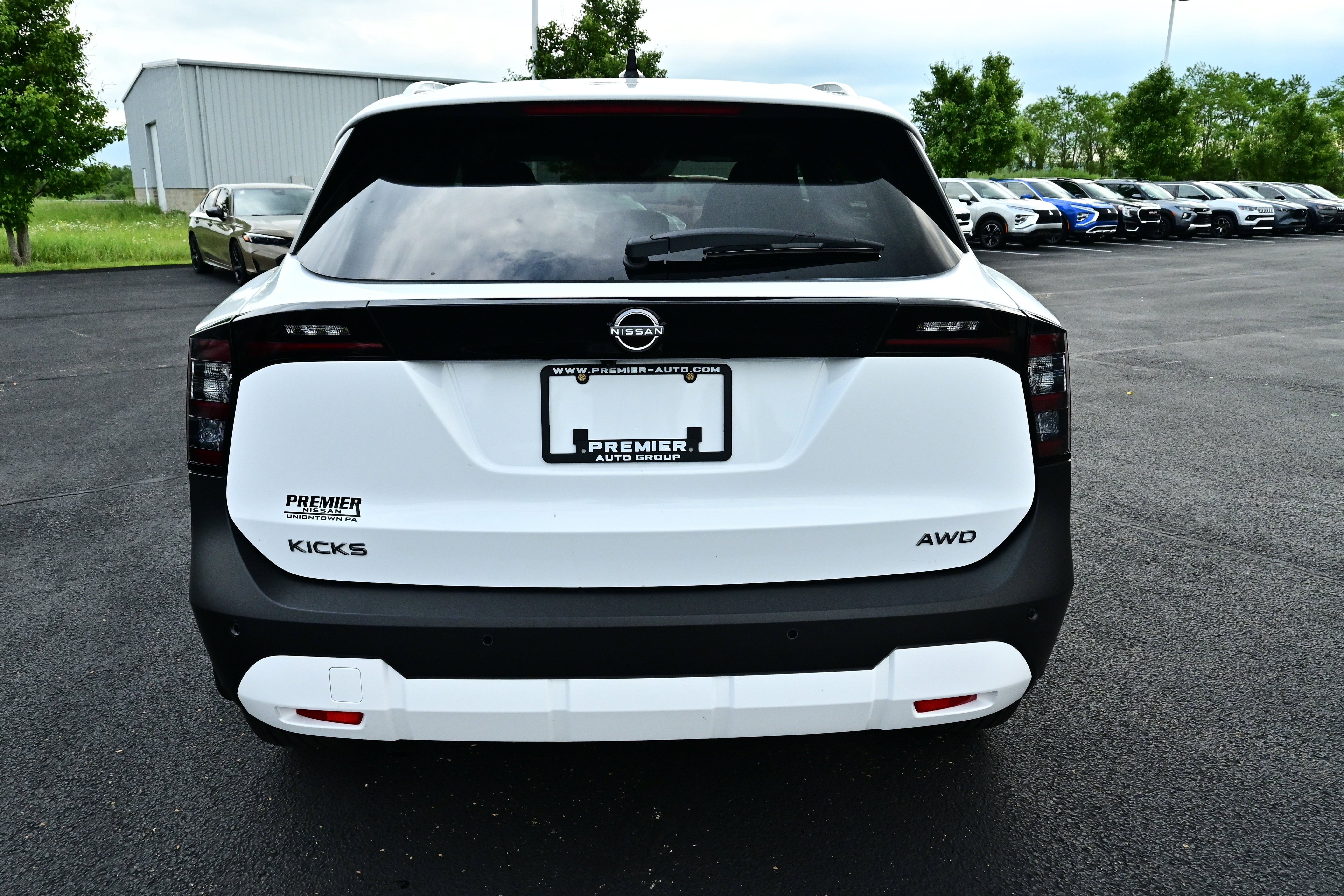 2026 Nissan Kicks SV