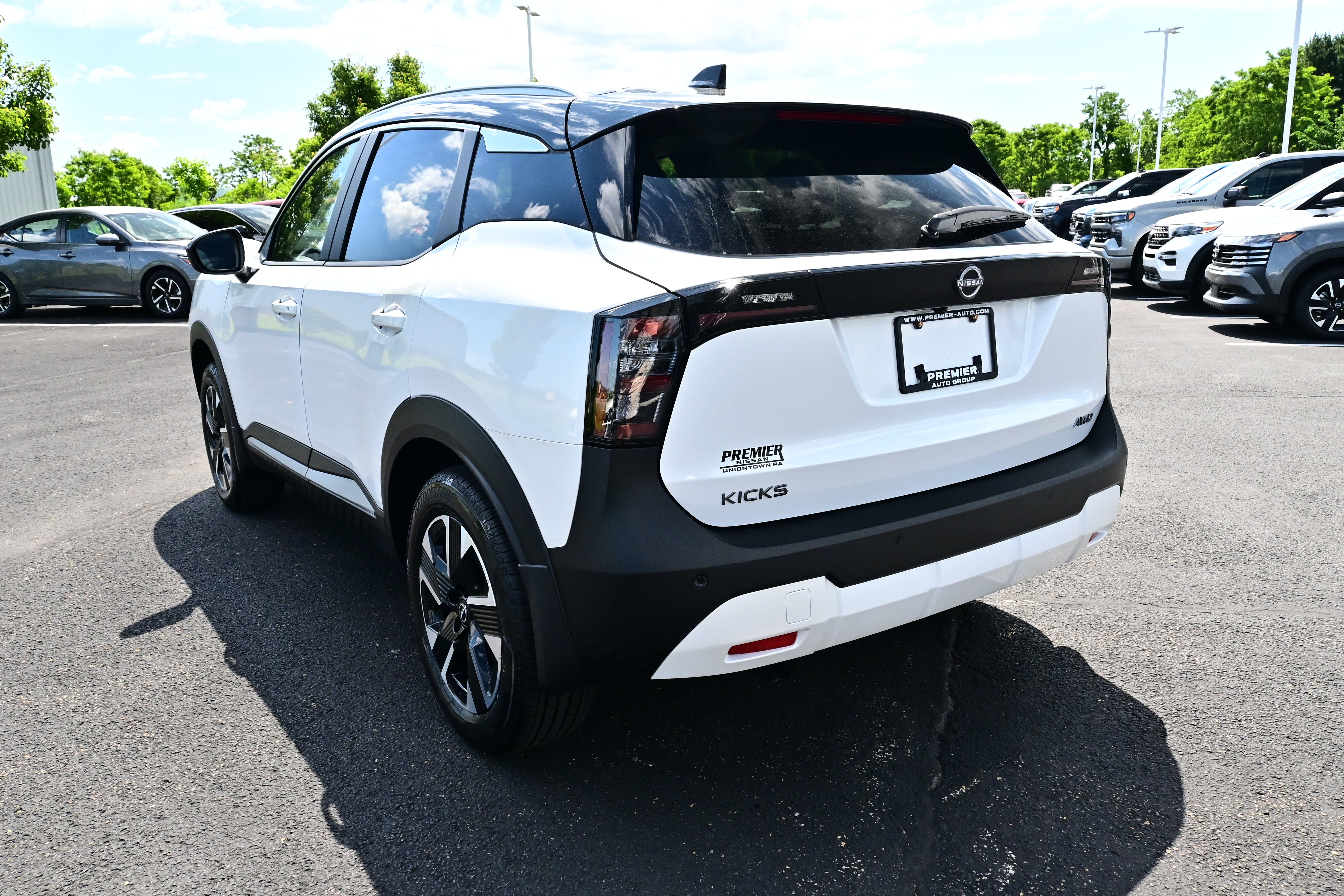 2026 Nissan Kicks SV