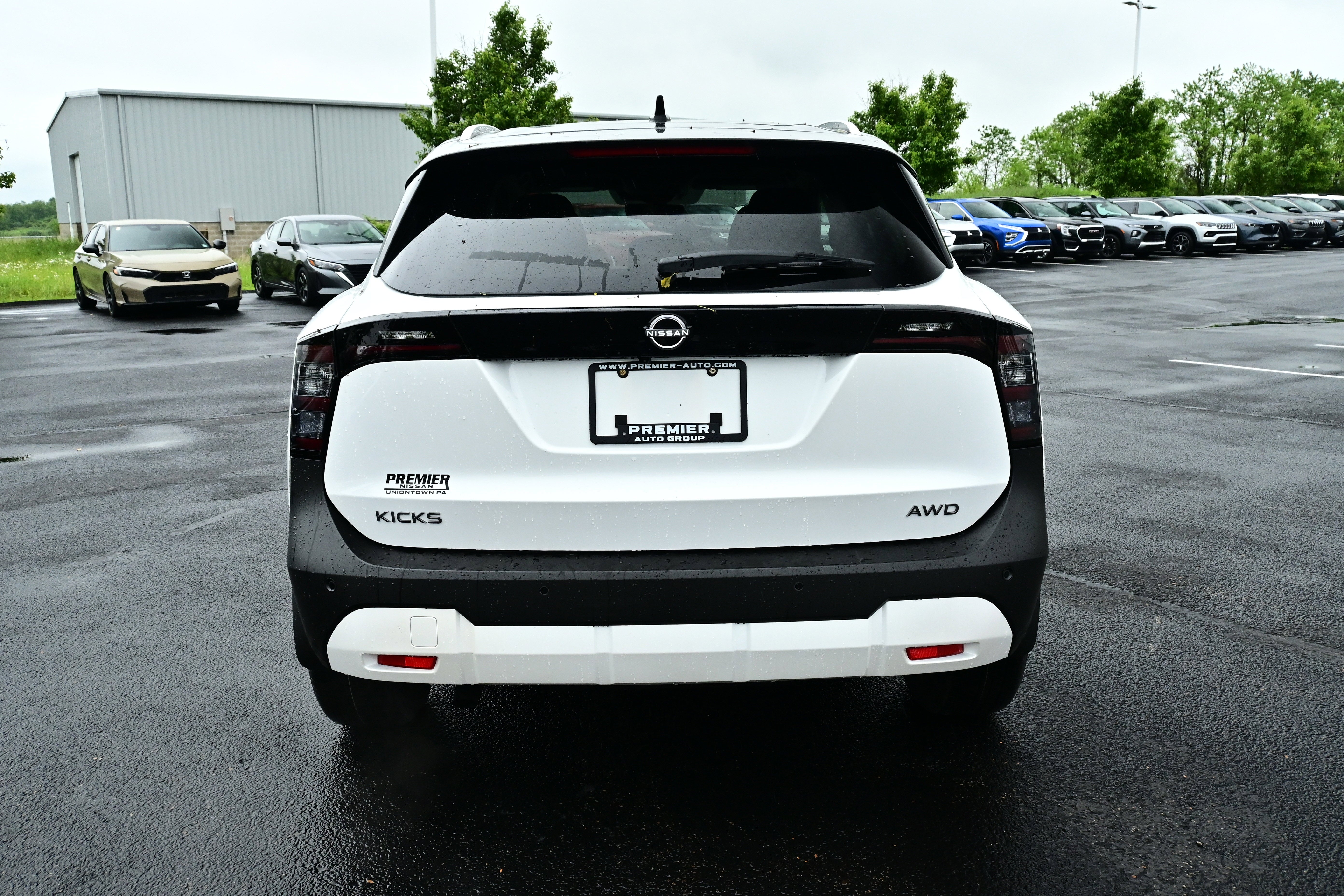 2026 Nissan Kicks SV