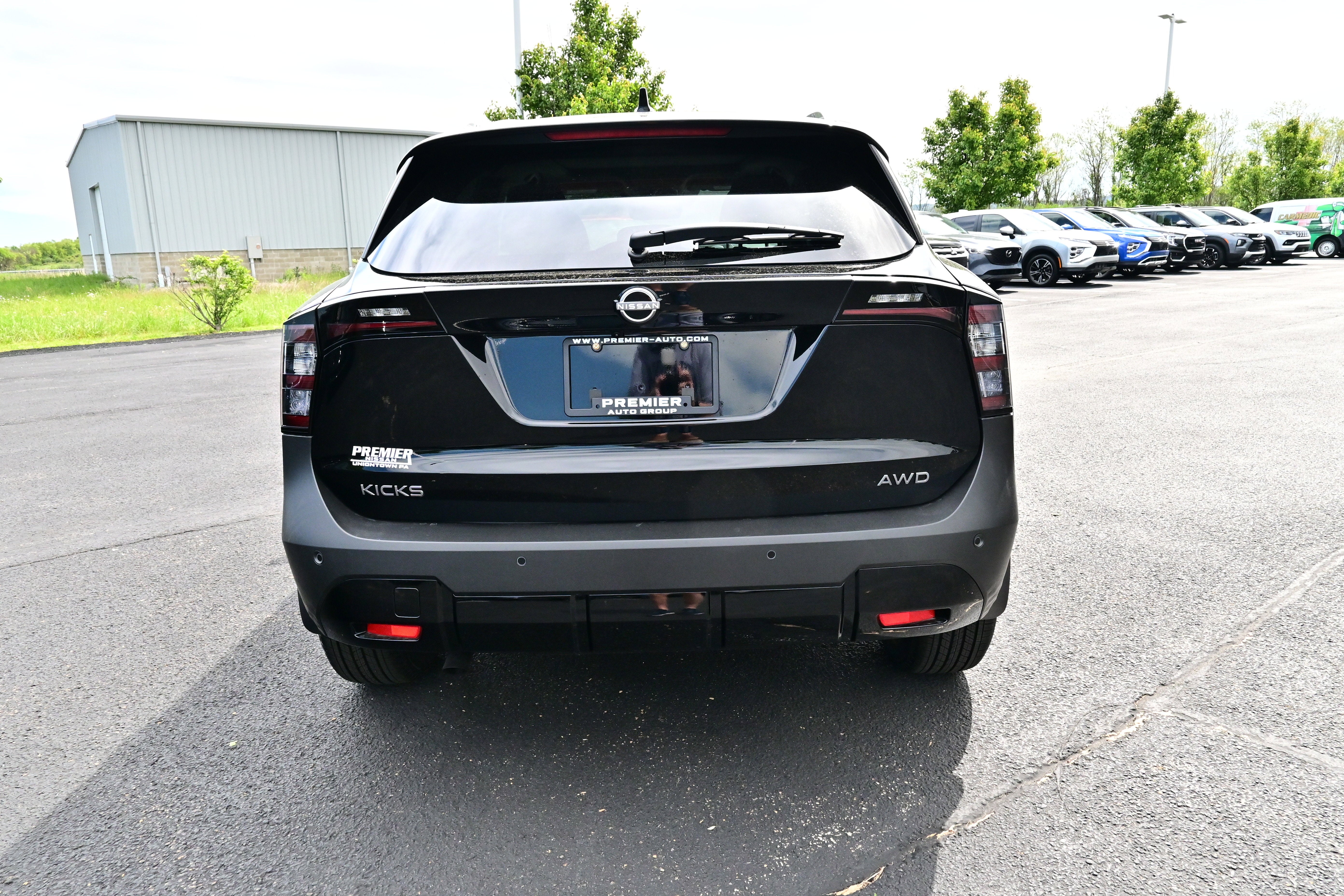 2026 Nissan Kicks SV