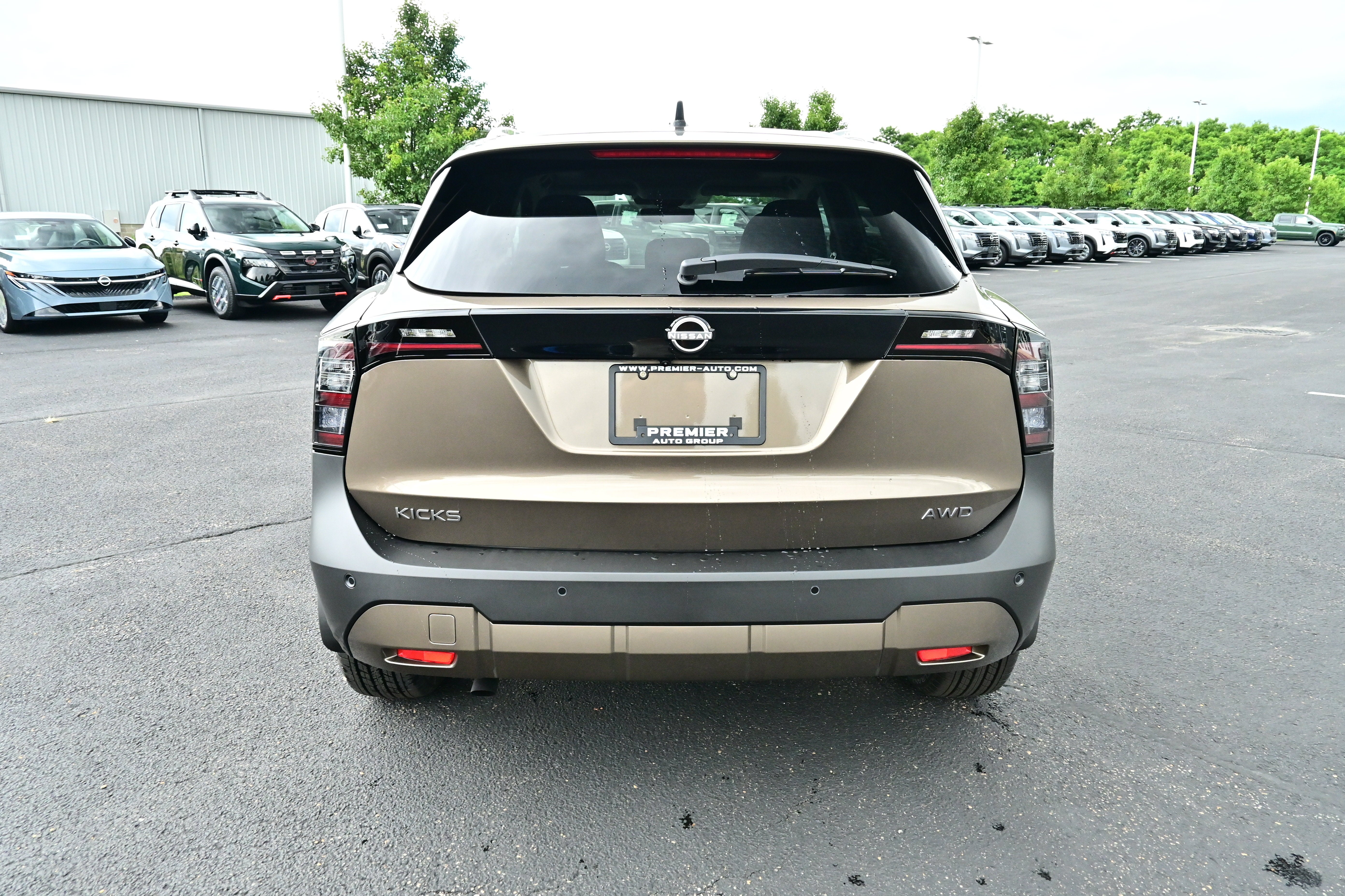 2026 Nissan Kicks SV