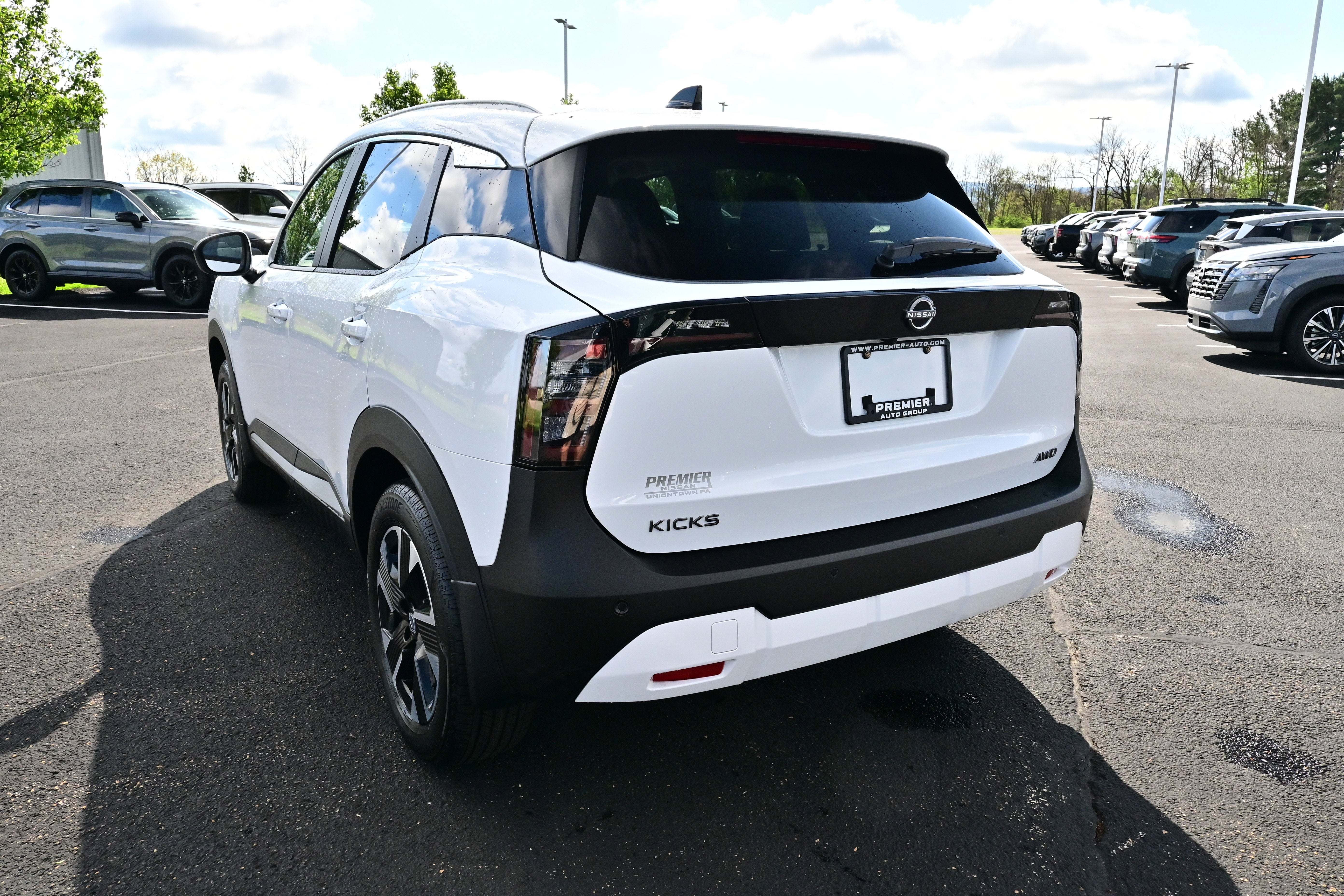 2026 Nissan Kicks SV