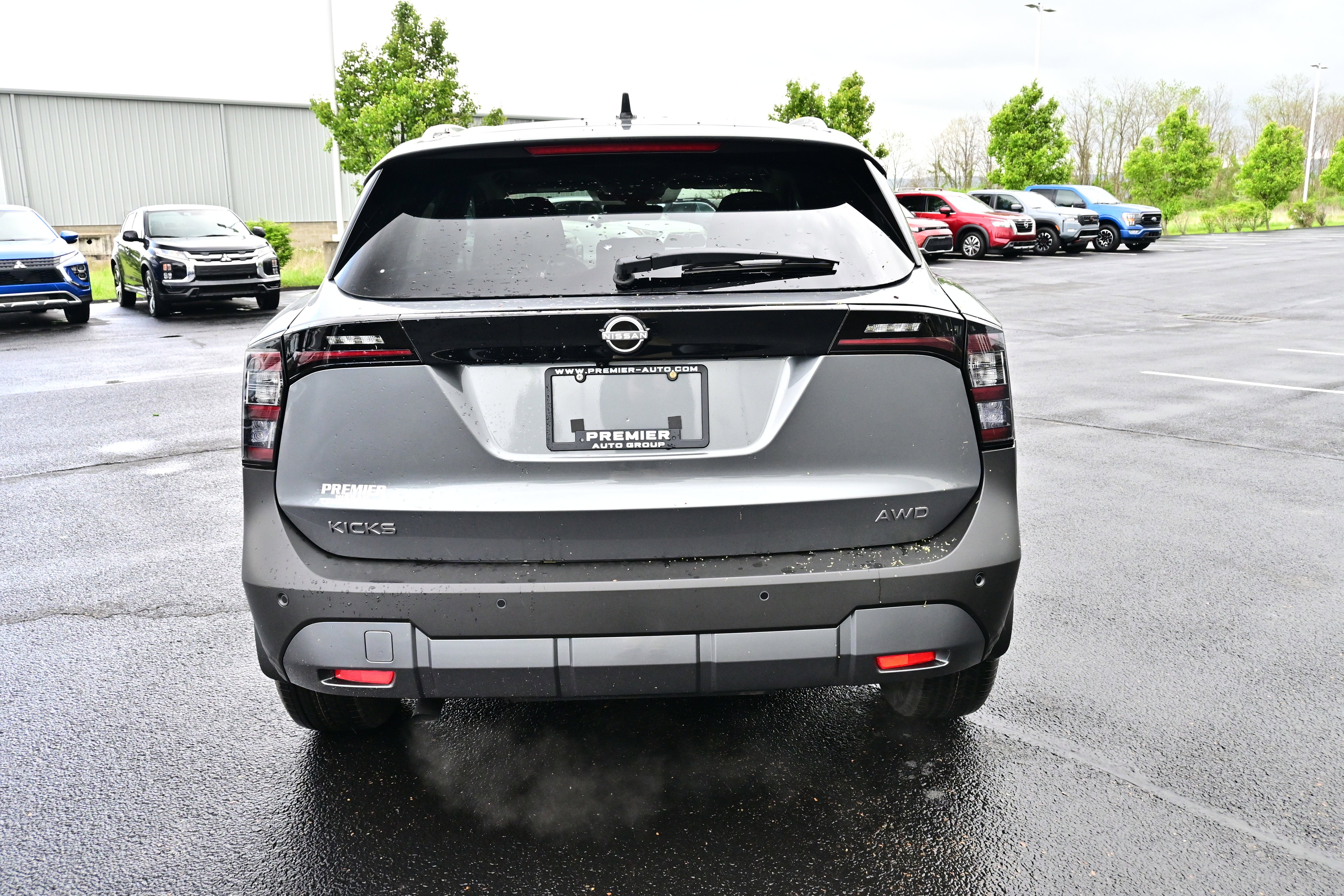 2026 Nissan Kicks SV