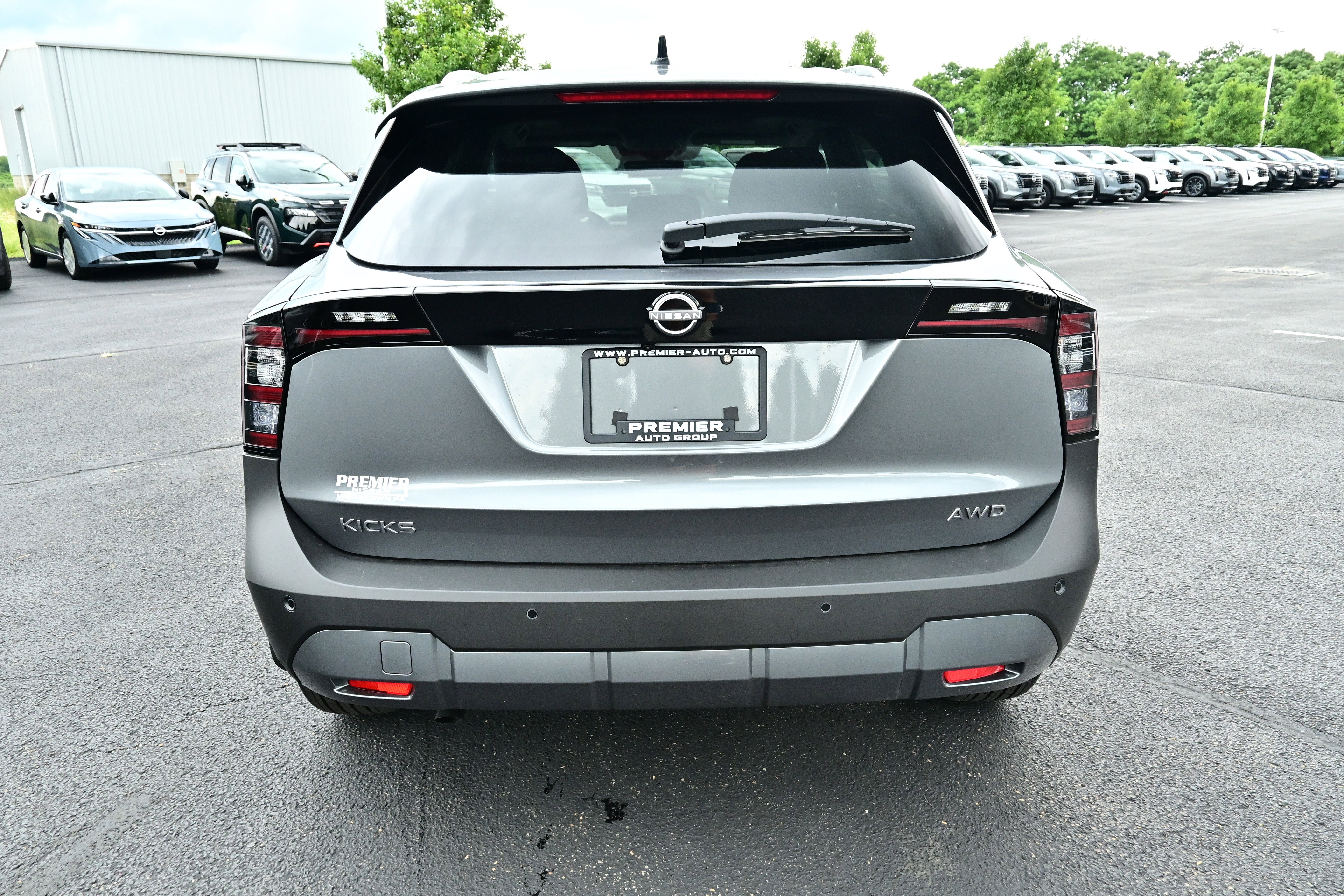 2026 Nissan Kicks SV