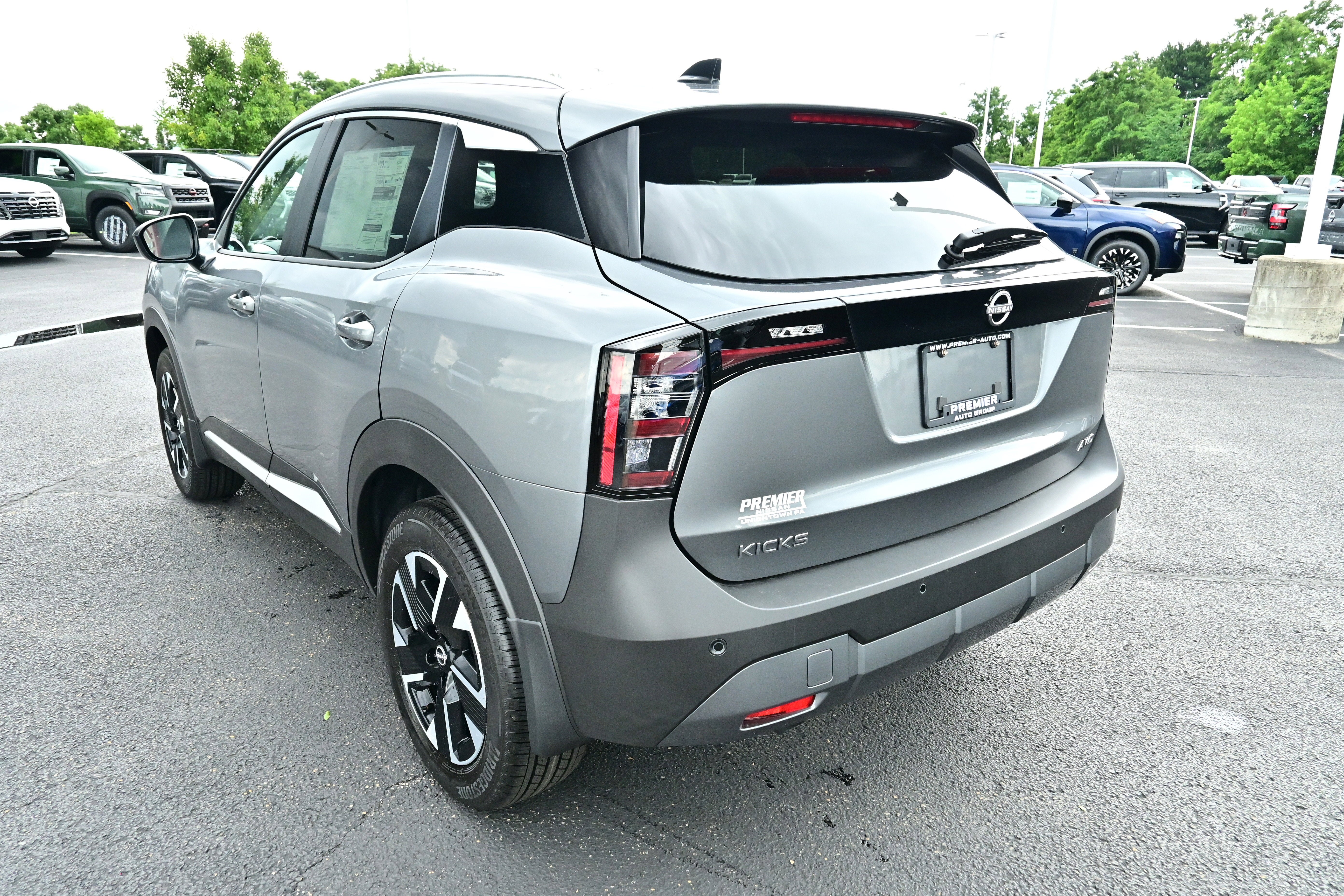2026 Nissan Kicks SV