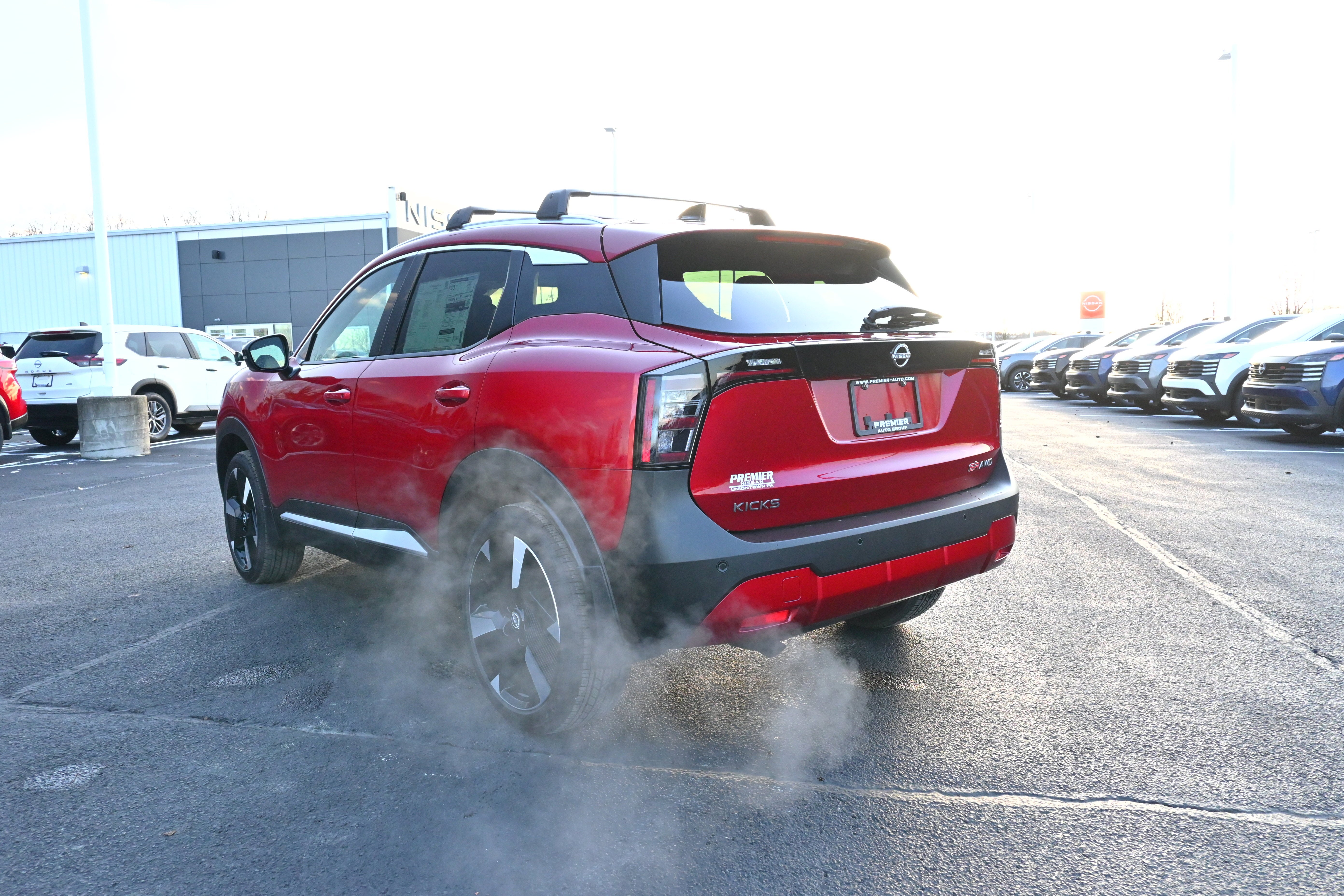 2026 Nissan Kicks SR