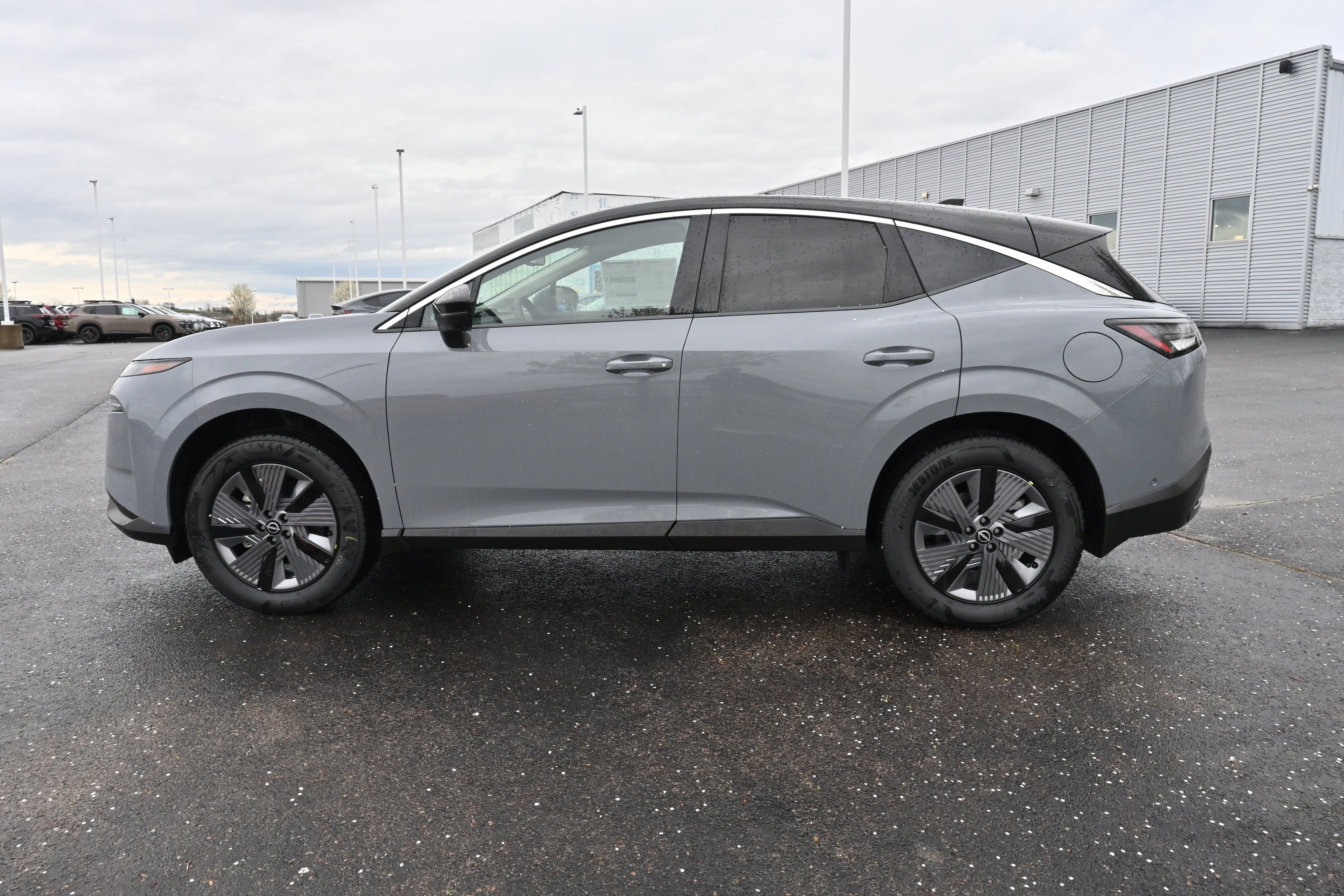2025 Nissan Murano SL