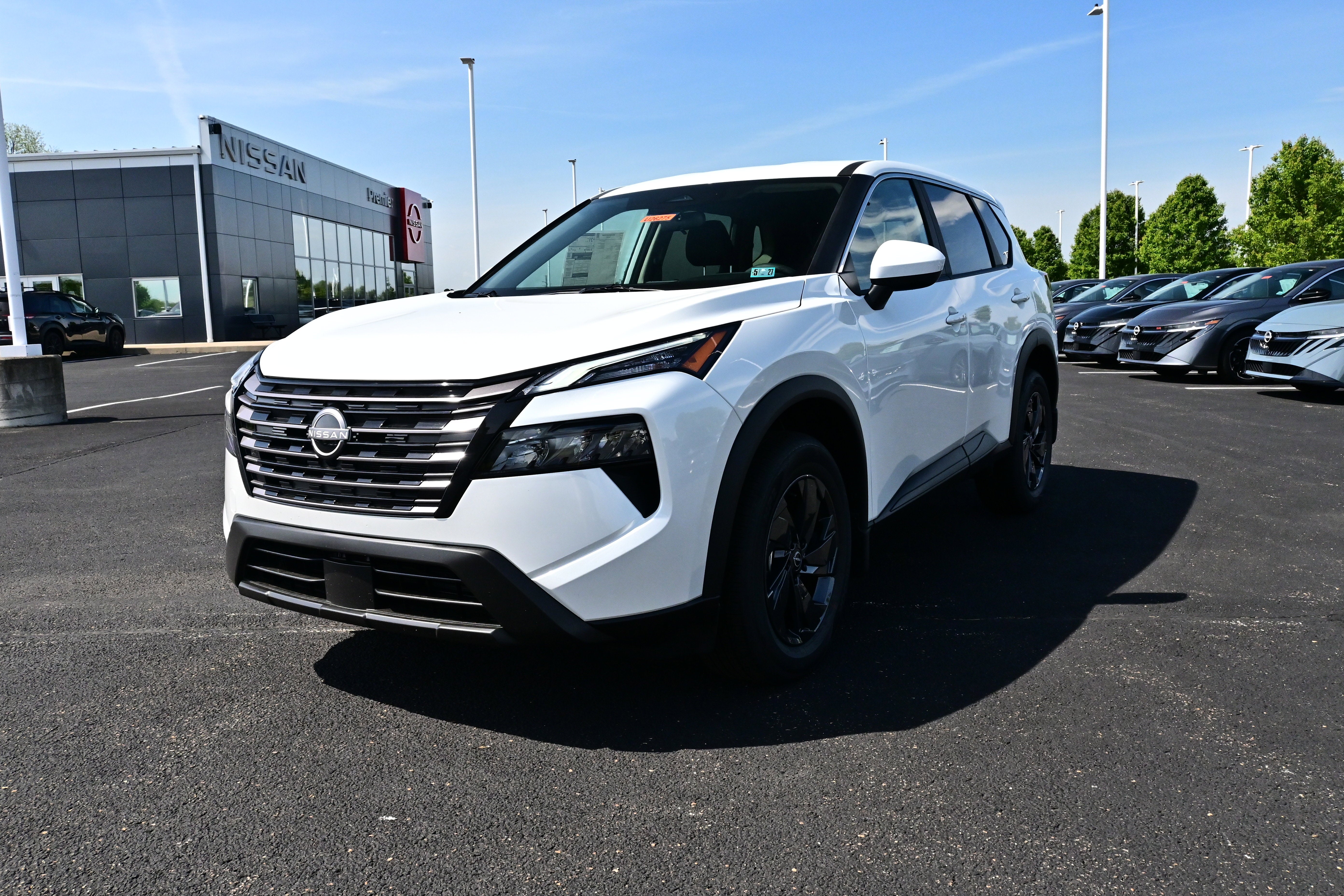 2026 Nissan Rogue SV