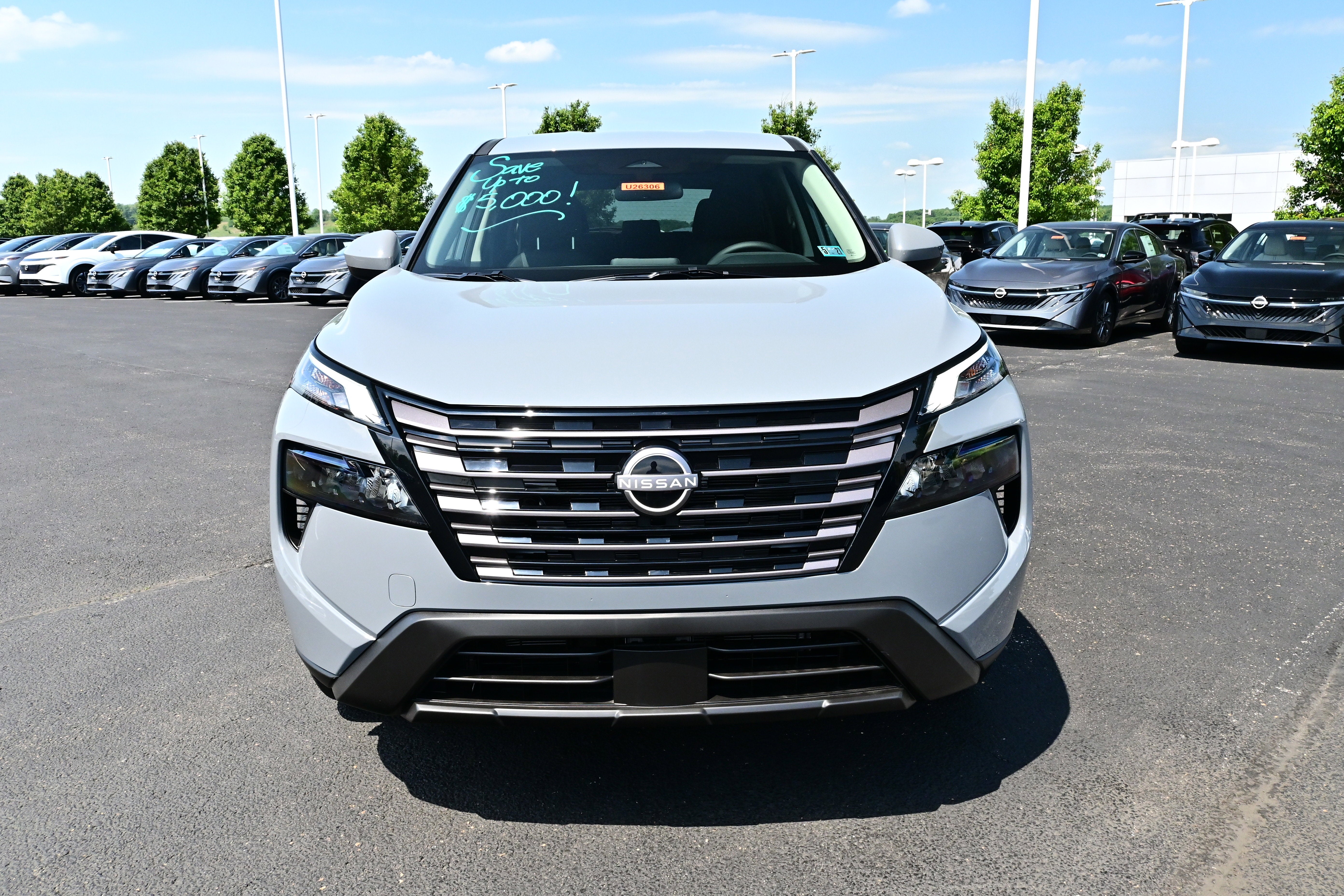 2026 Nissan Rogue SV