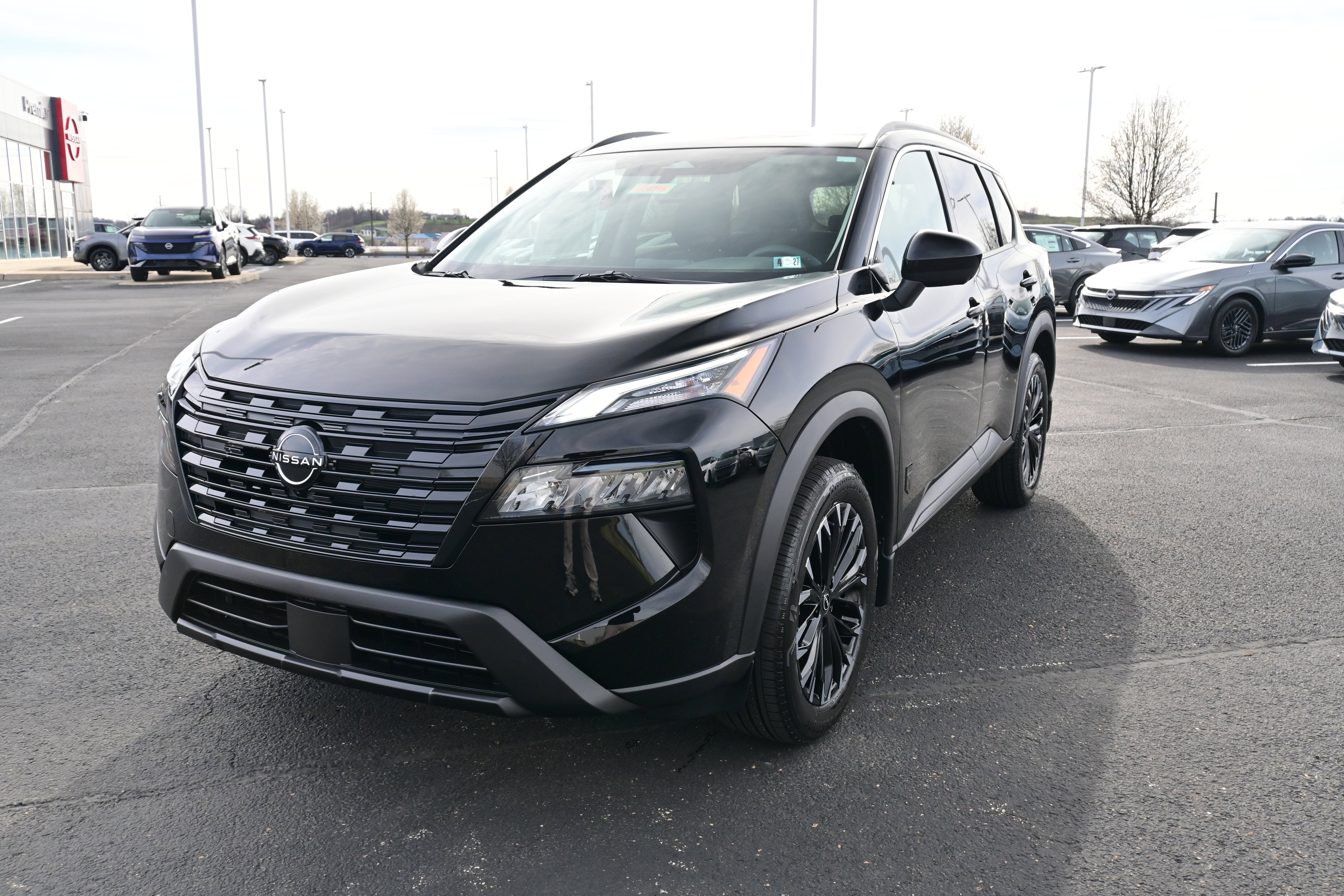 2026 Nissan Rogue Dark Armor