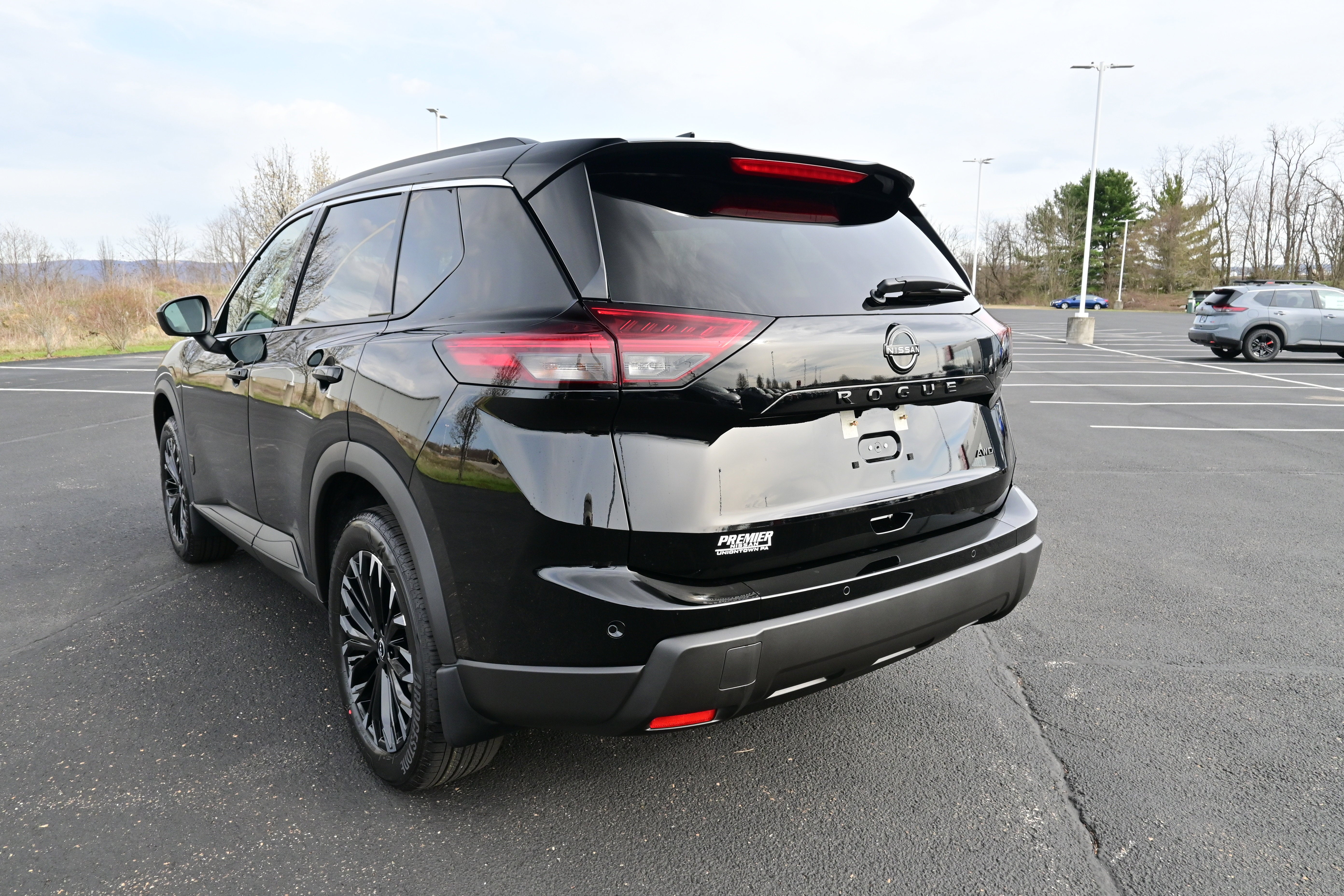 2026 Nissan Rogue Dark Armor