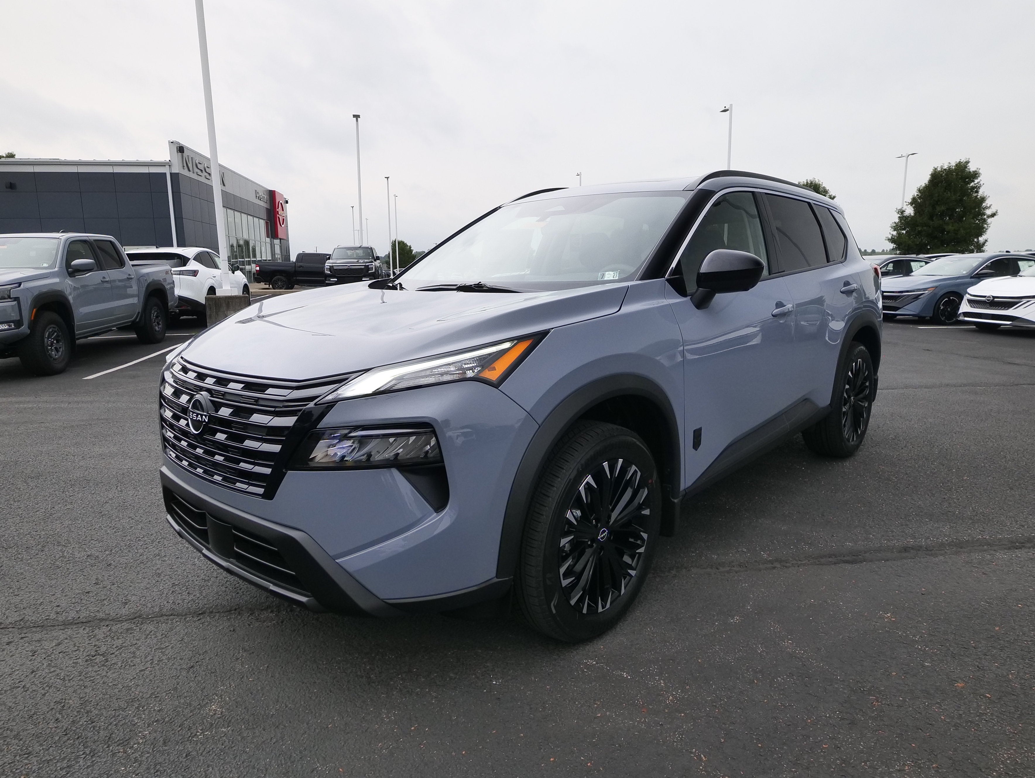 2026 Nissan Rogue Dark Armor