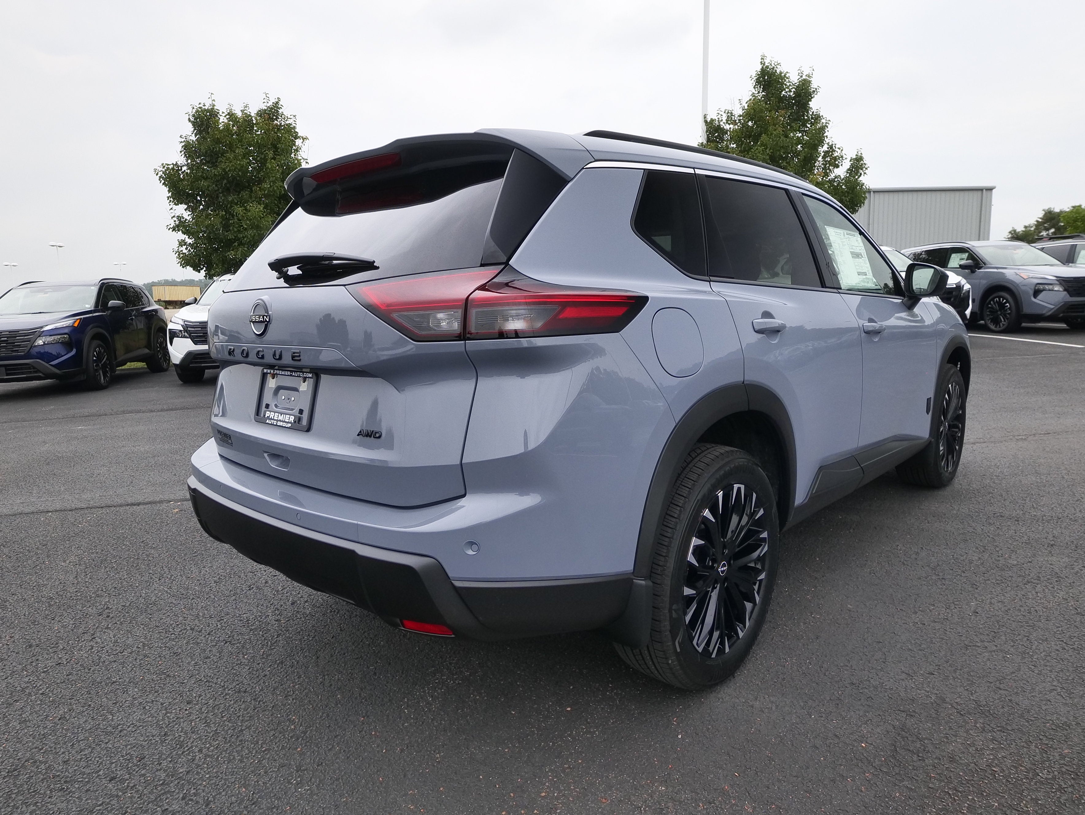 2026 Nissan Rogue Dark Armor