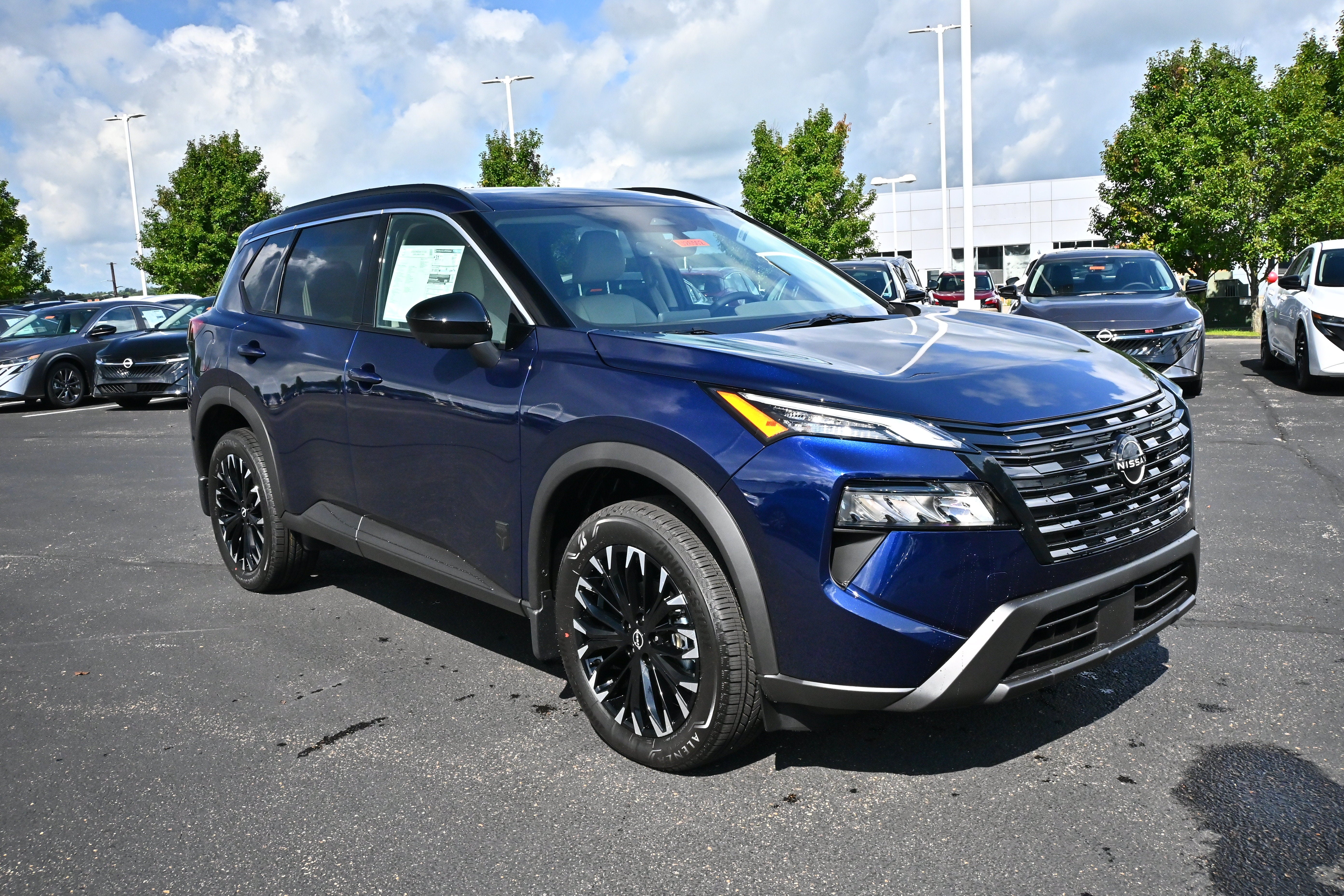 2026 Nissan Rogue Dark Armor™