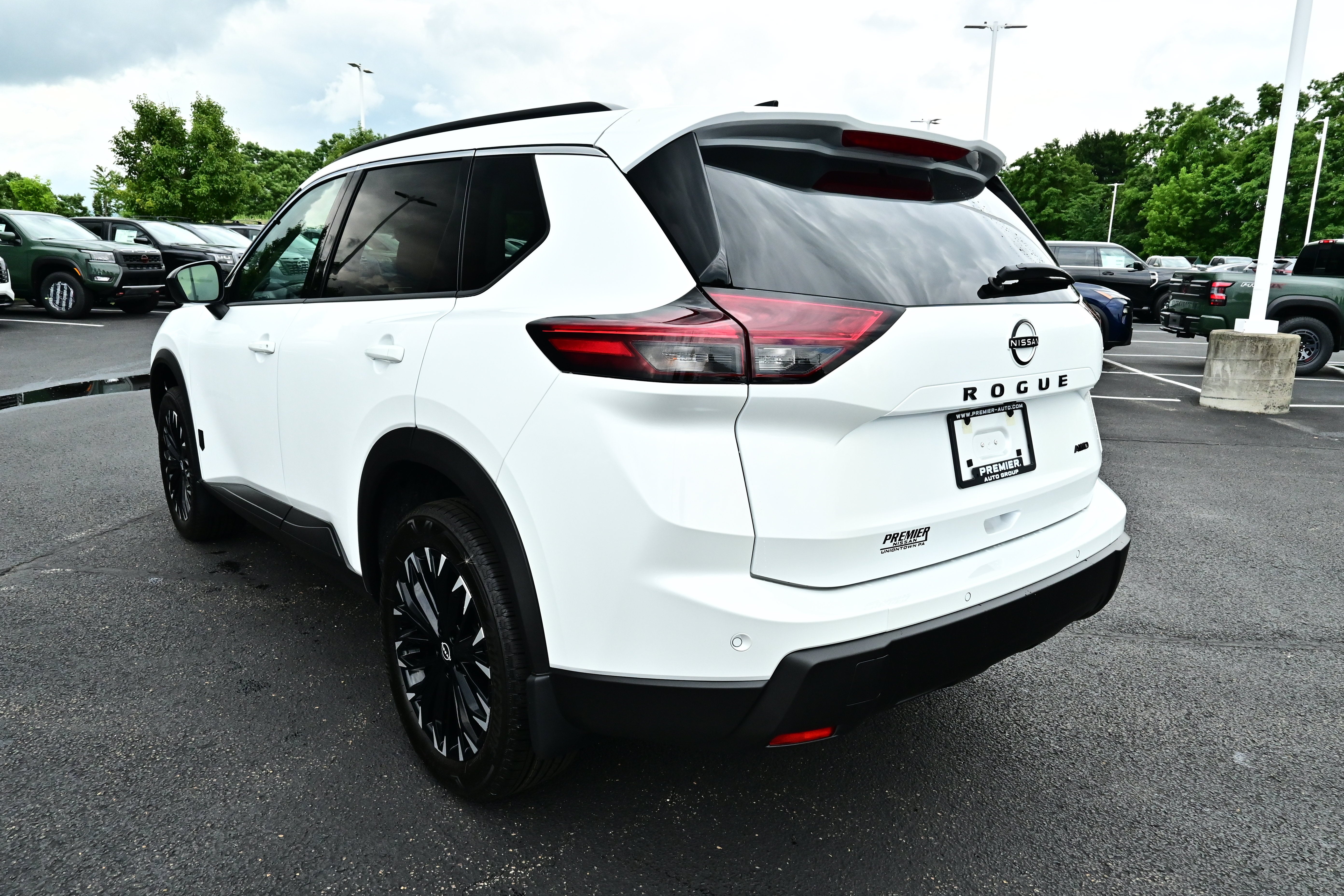 2026 Nissan Rogue Dark Armor™