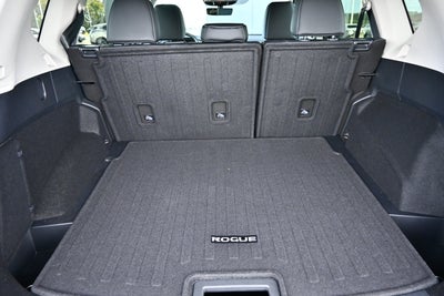 2026 Nissan Rogue Dark Armor™