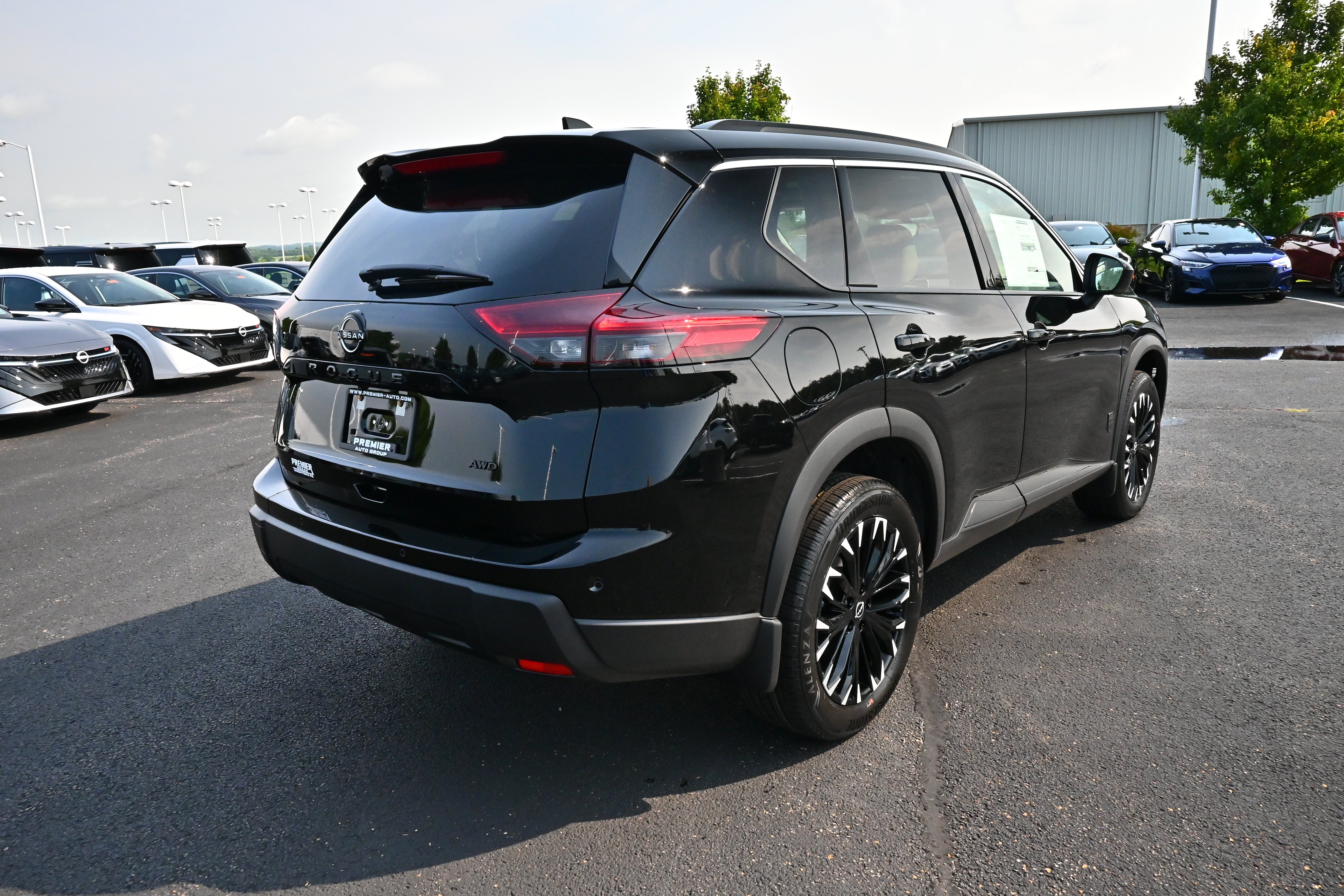 2026 Nissan Rogue Dark Armor™