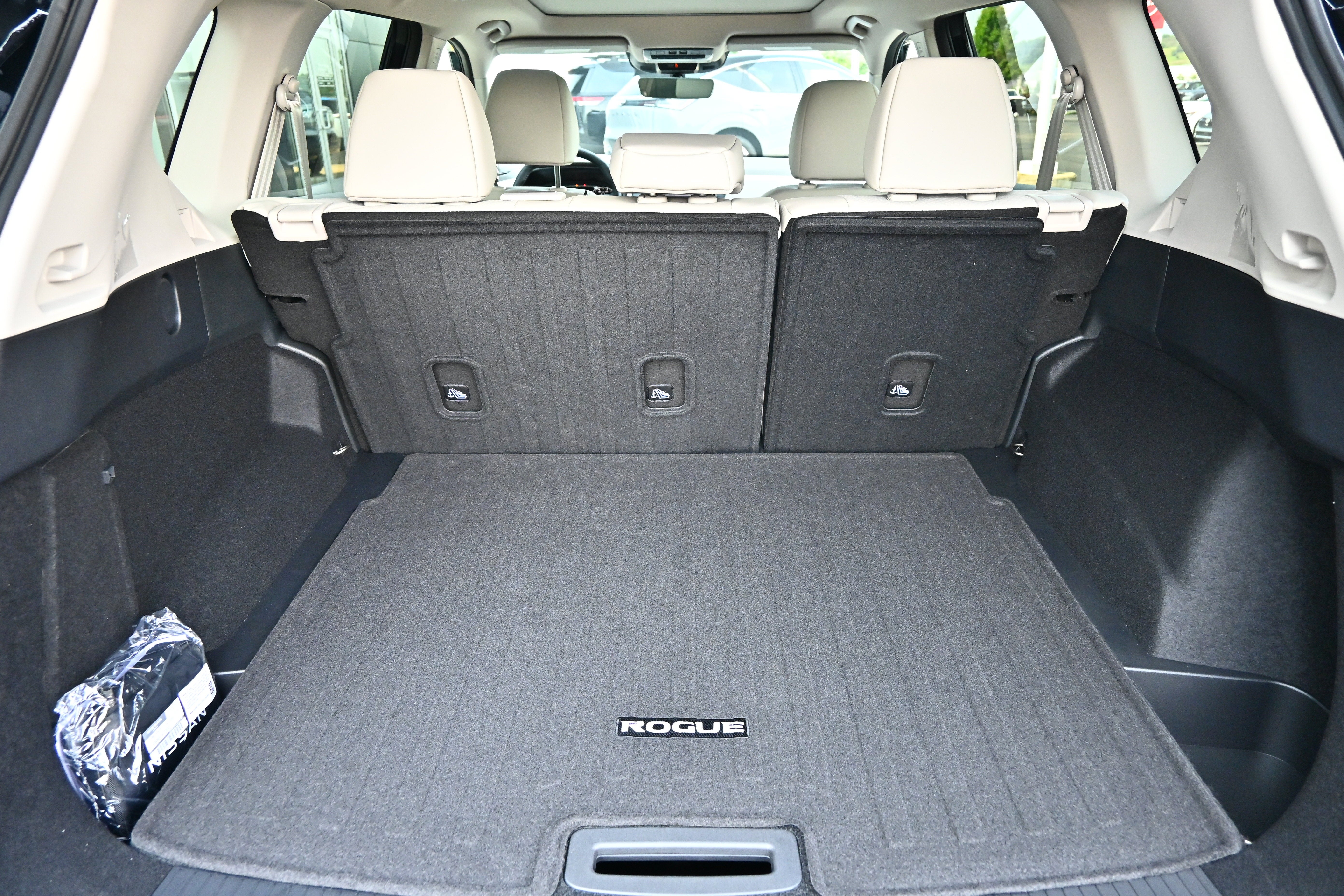 2026 Nissan Rogue Dark Armor™