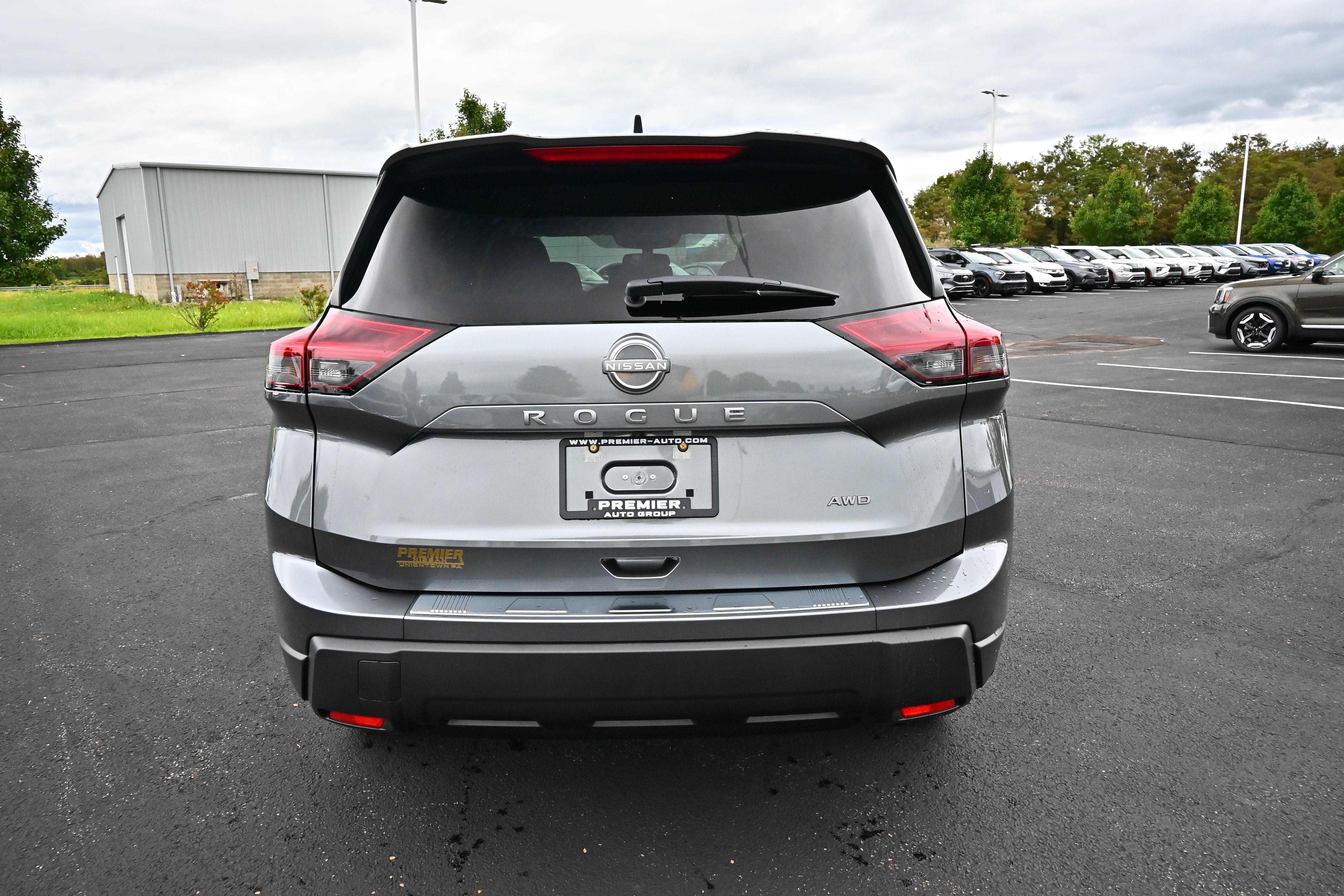 2026 Nissan Rogue SV