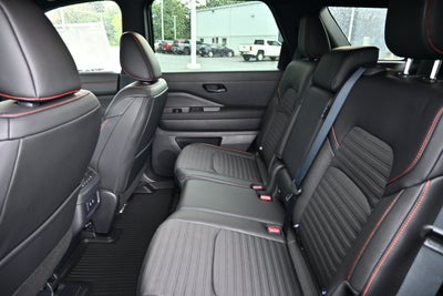 2026 Nissan Pathfinder Rock Creek®
