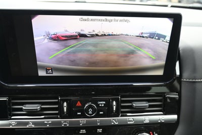 2026 Nissan Pathfinder SV