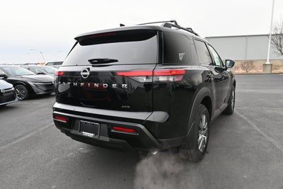 2026 Nissan Pathfinder SV