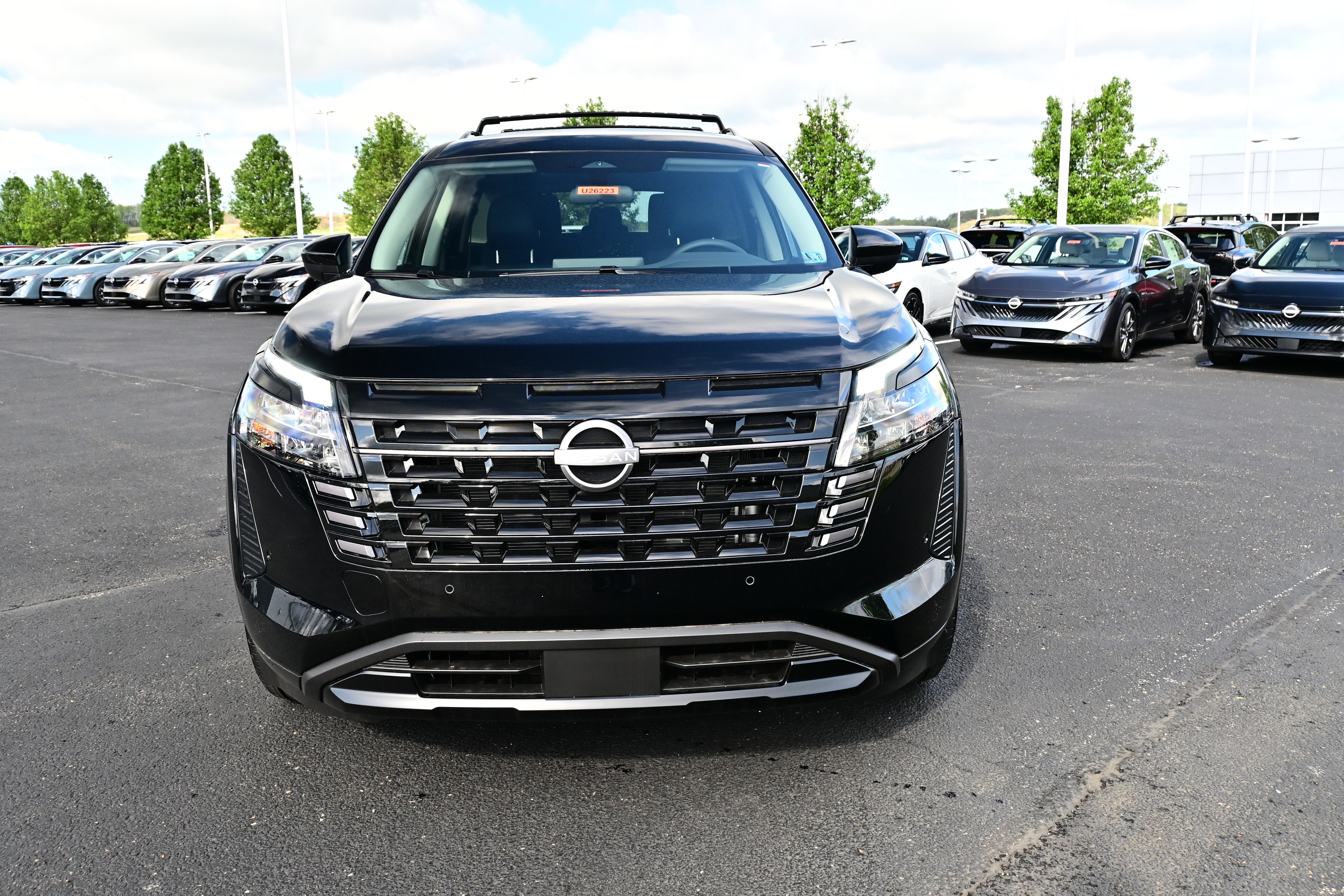 2026 Nissan Pathfinder SV