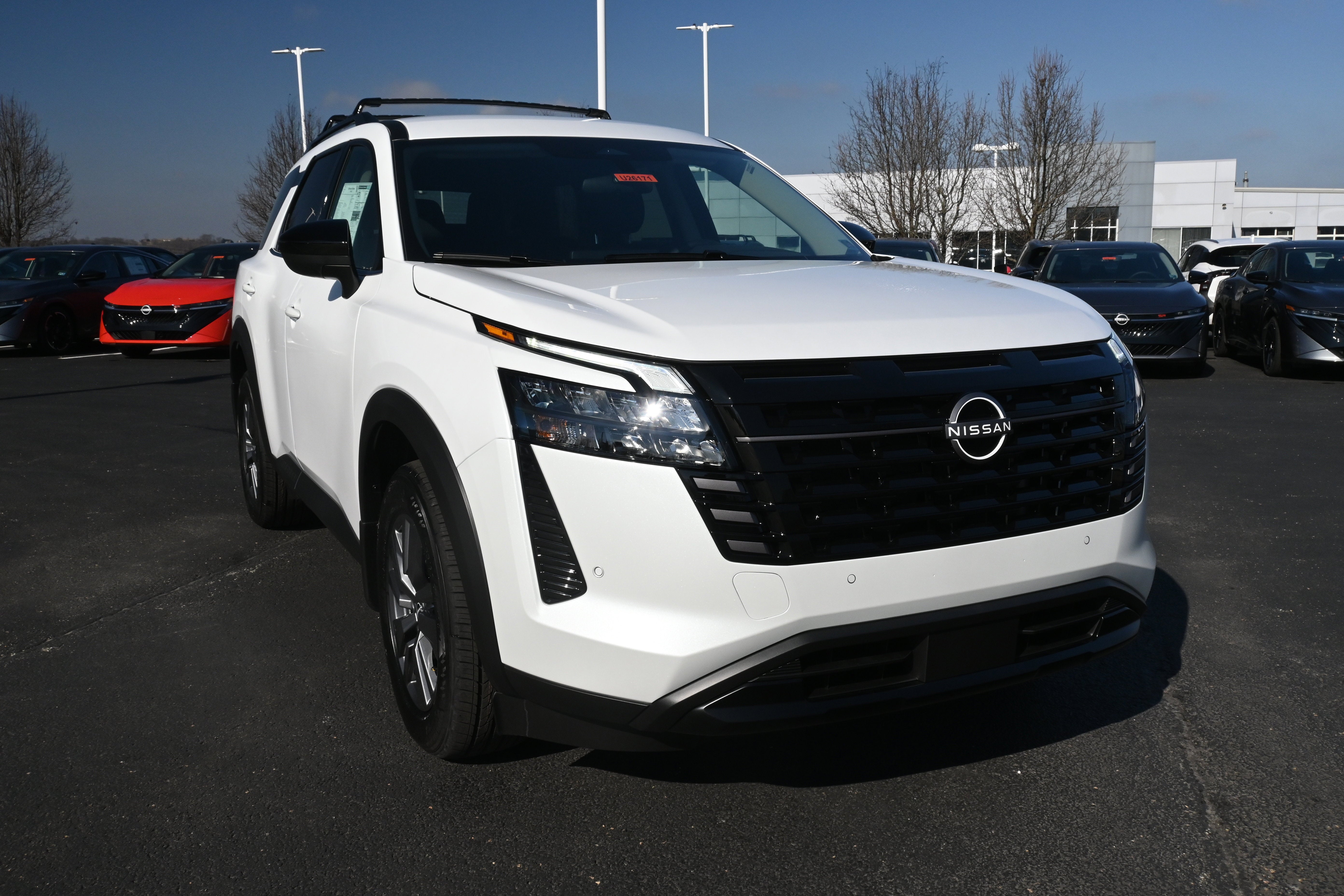 2026 Nissan Pathfinder SV