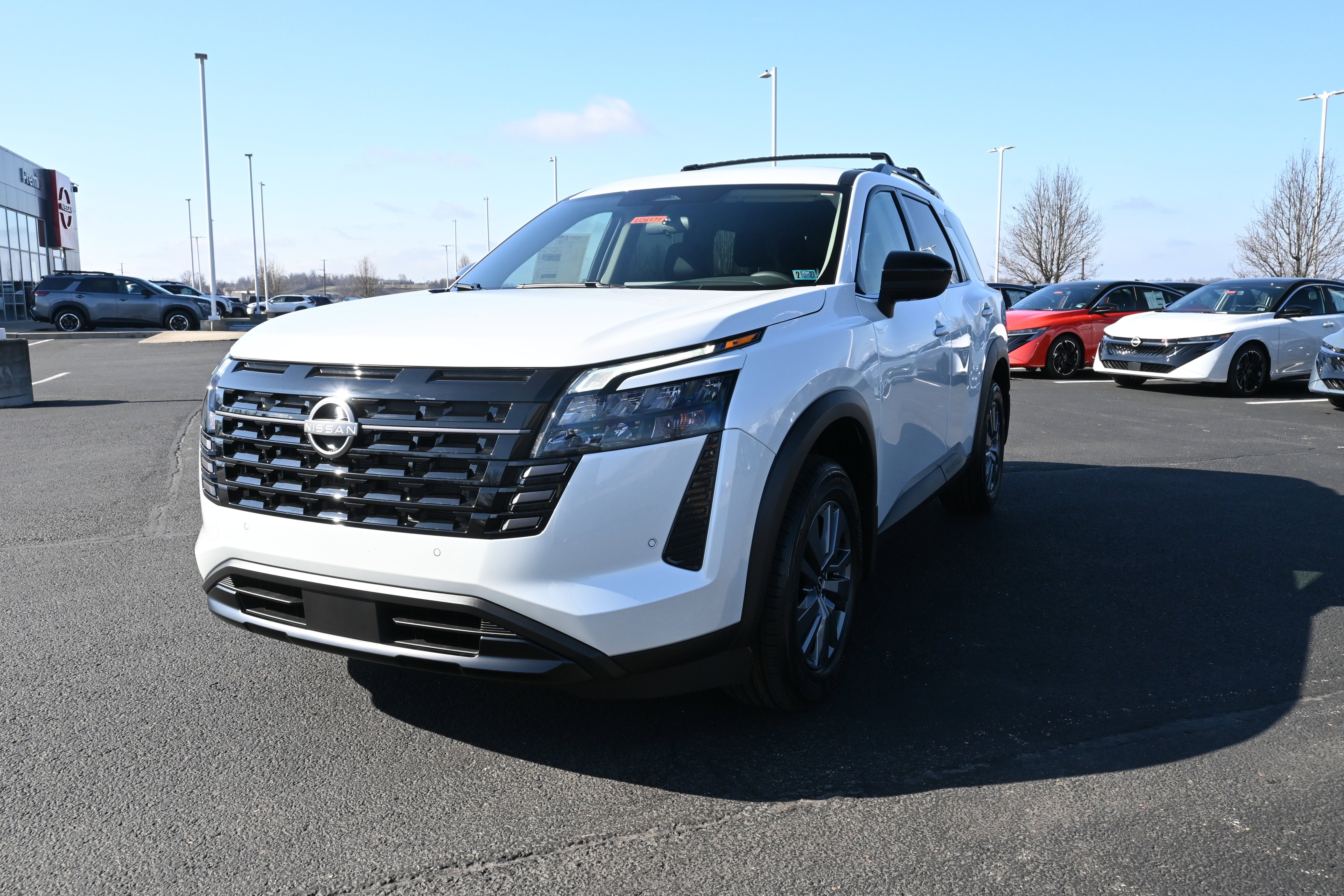 2026 Nissan Pathfinder SV