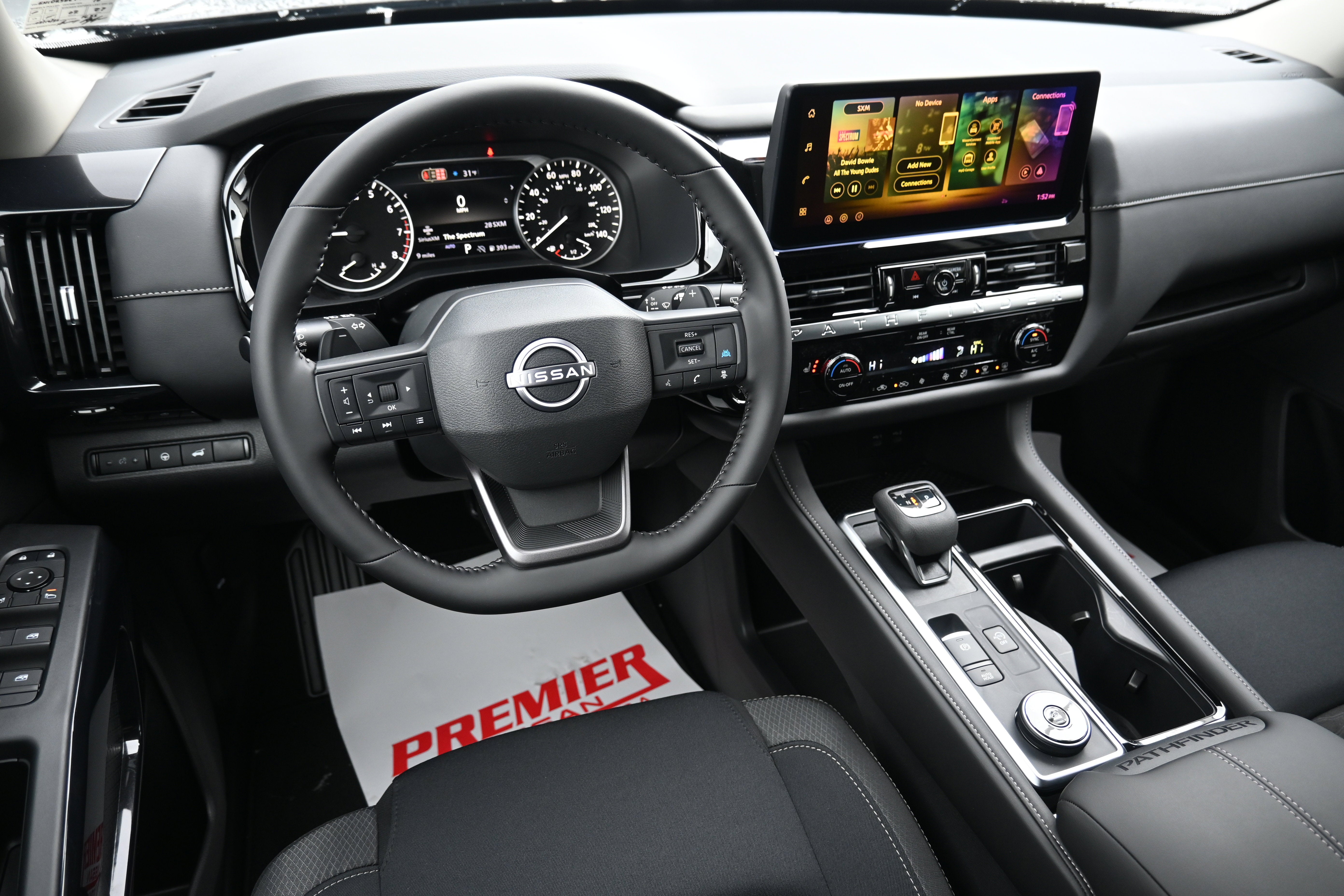 2026 Nissan Pathfinder SV