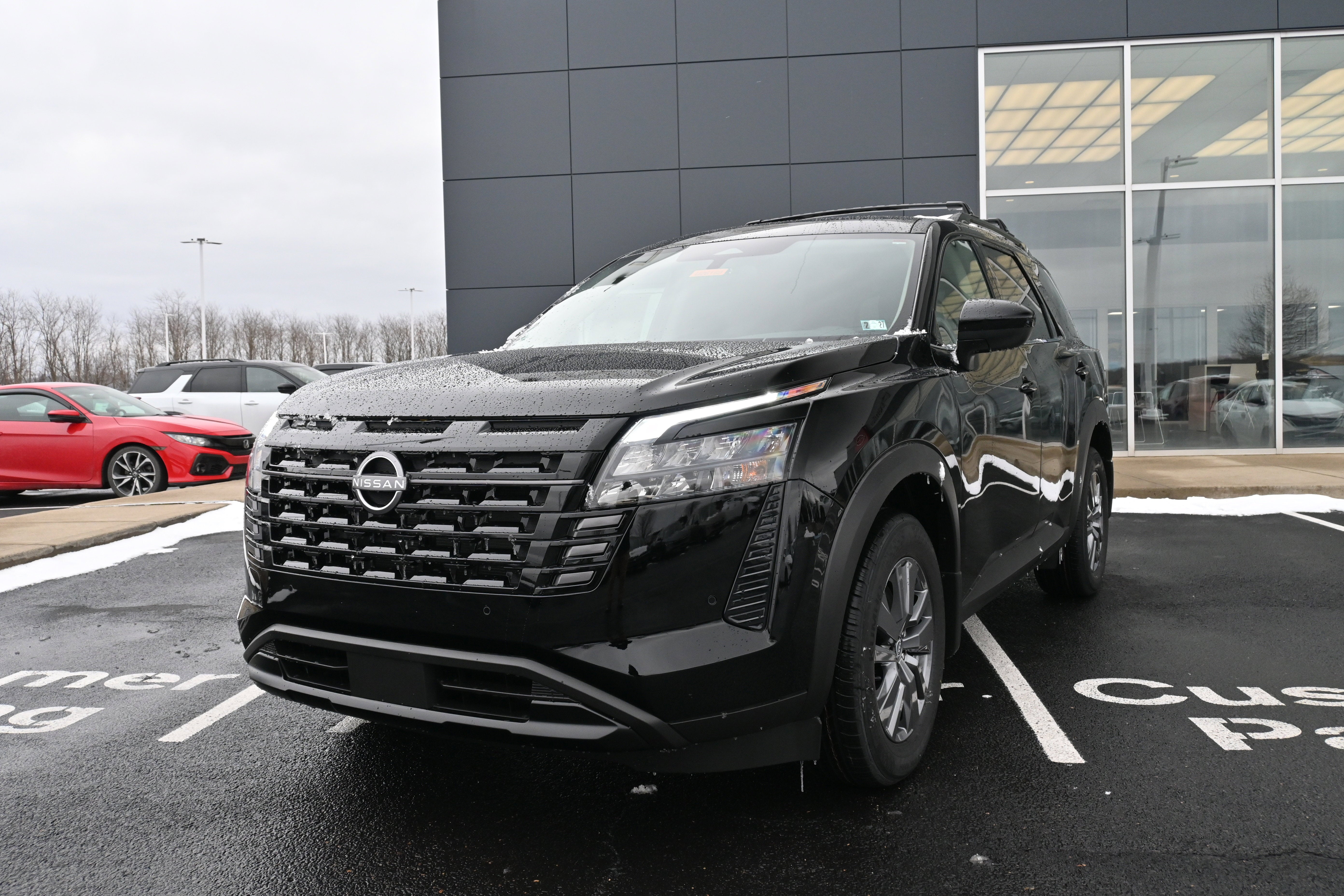 2026 Nissan Pathfinder SV